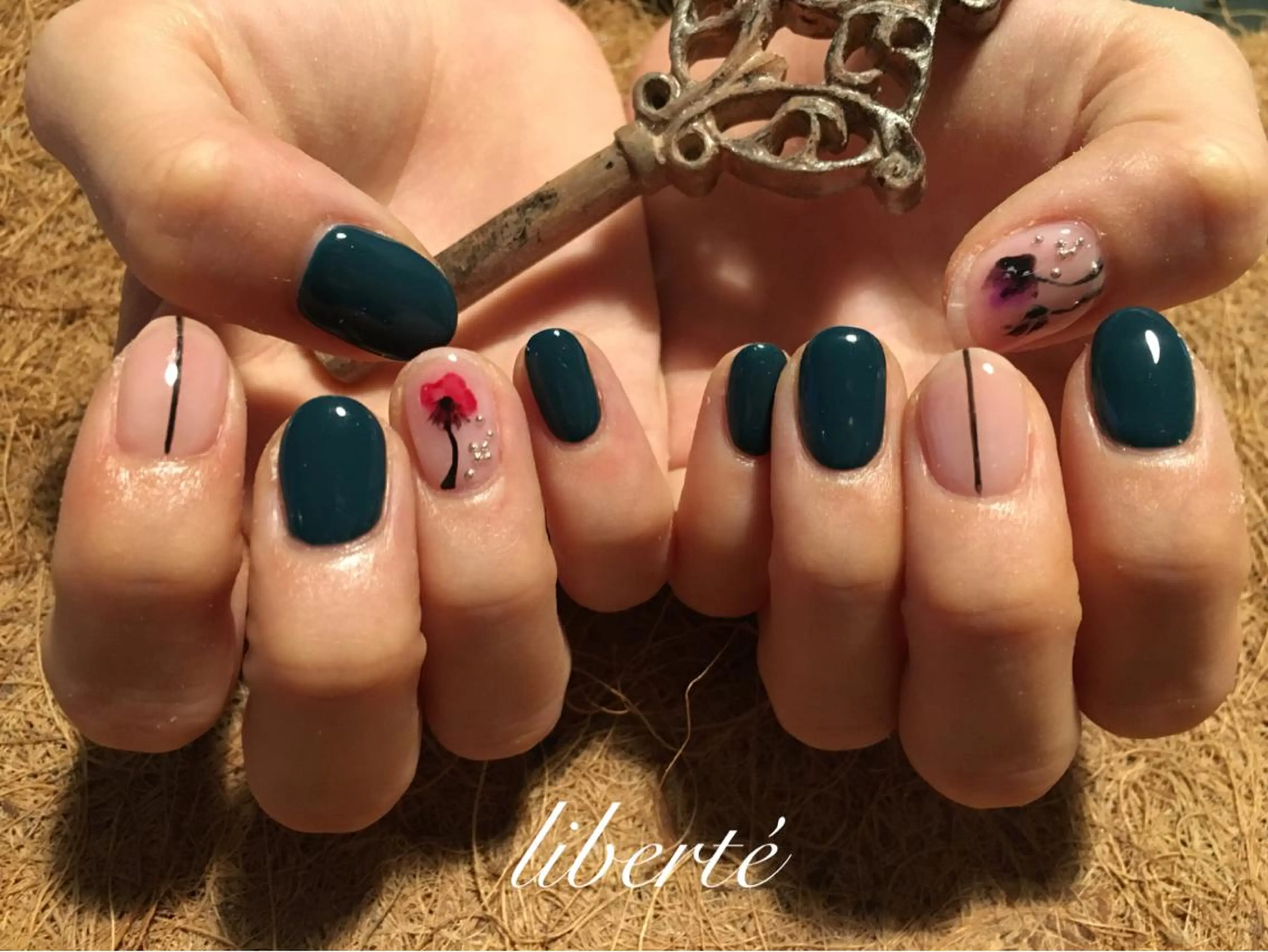 ネイル liberté (リベルテ)のネイルデザイン