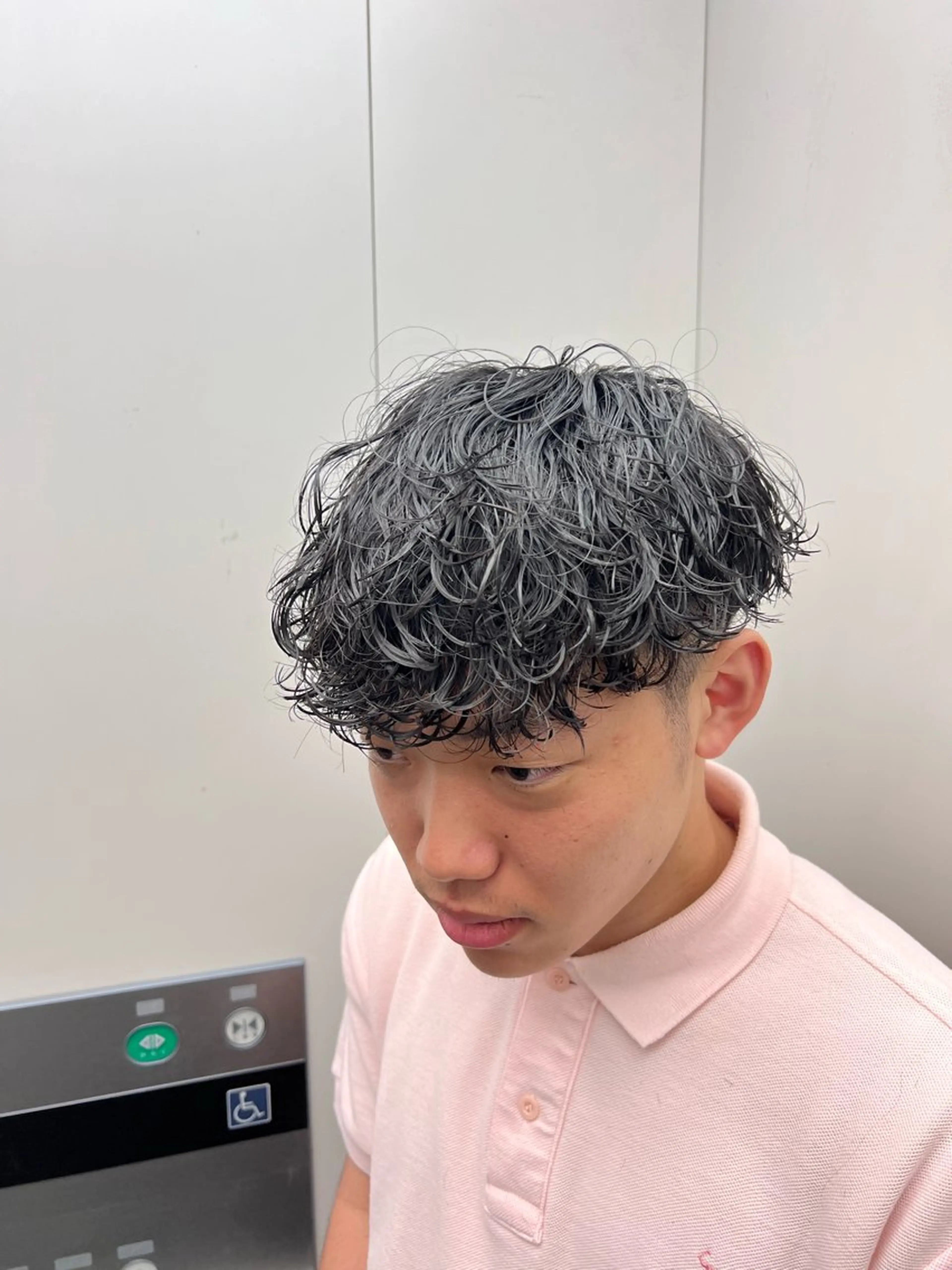 メンズ メンズパーマ 波巻きパーマ NOVA天王寺店所属・NOVA天王寺 武元 裕聖のヘアスタイル