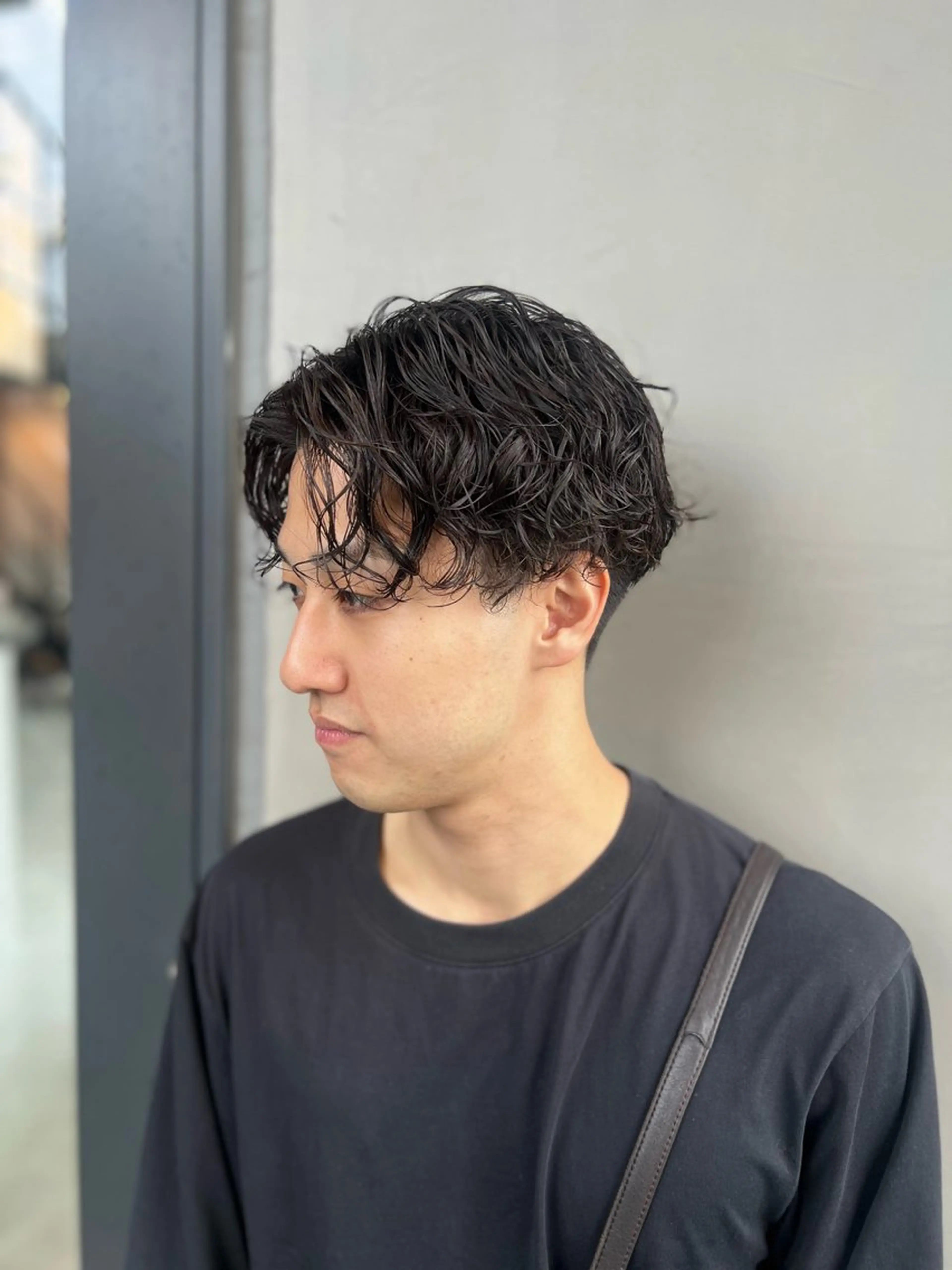 パーマ メンズ ダブルカラー寒色系 ボリューム改善ハヤトのヘアスタイル