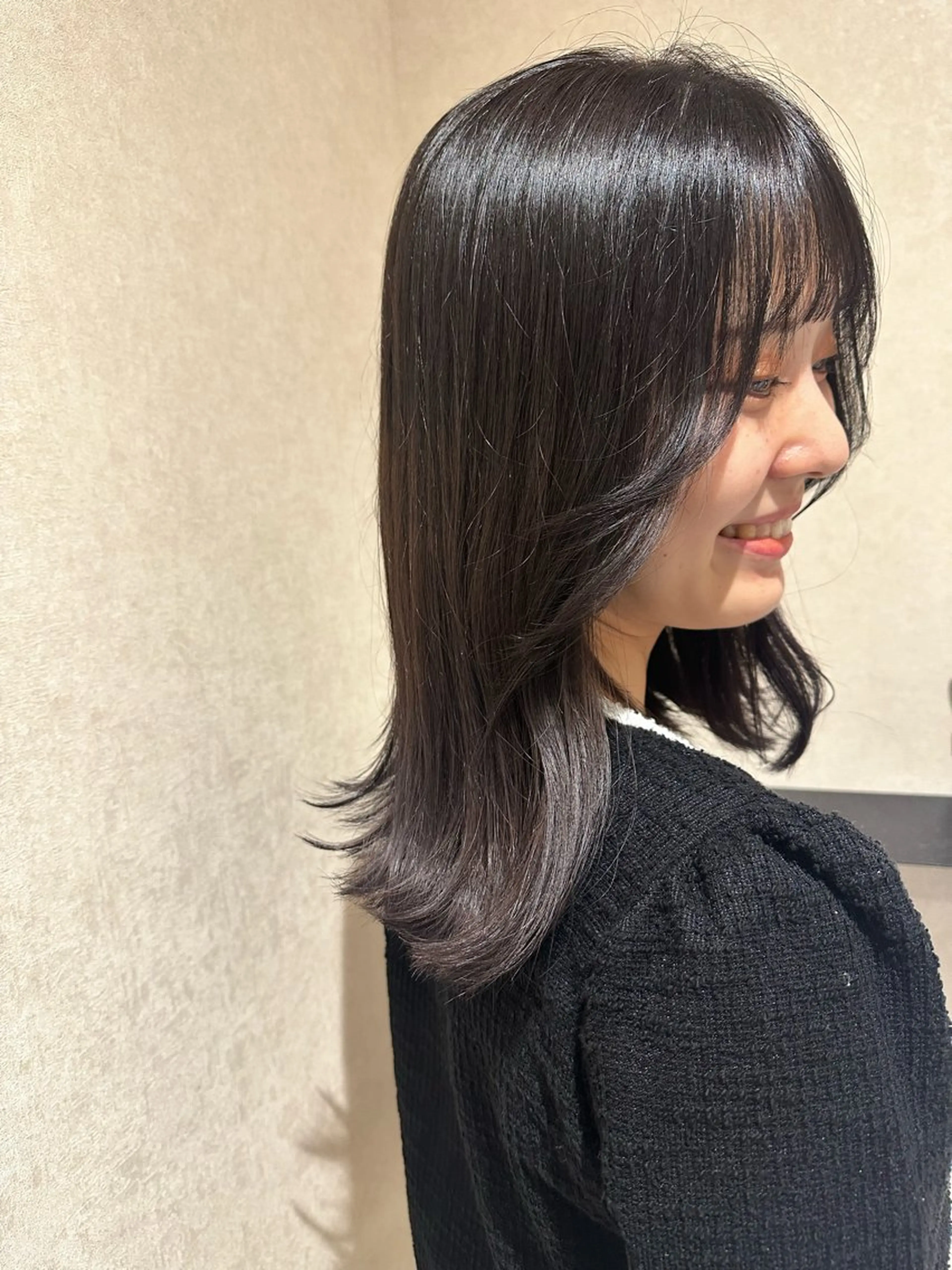 ミディアム 林 美佑のヘアスタイル