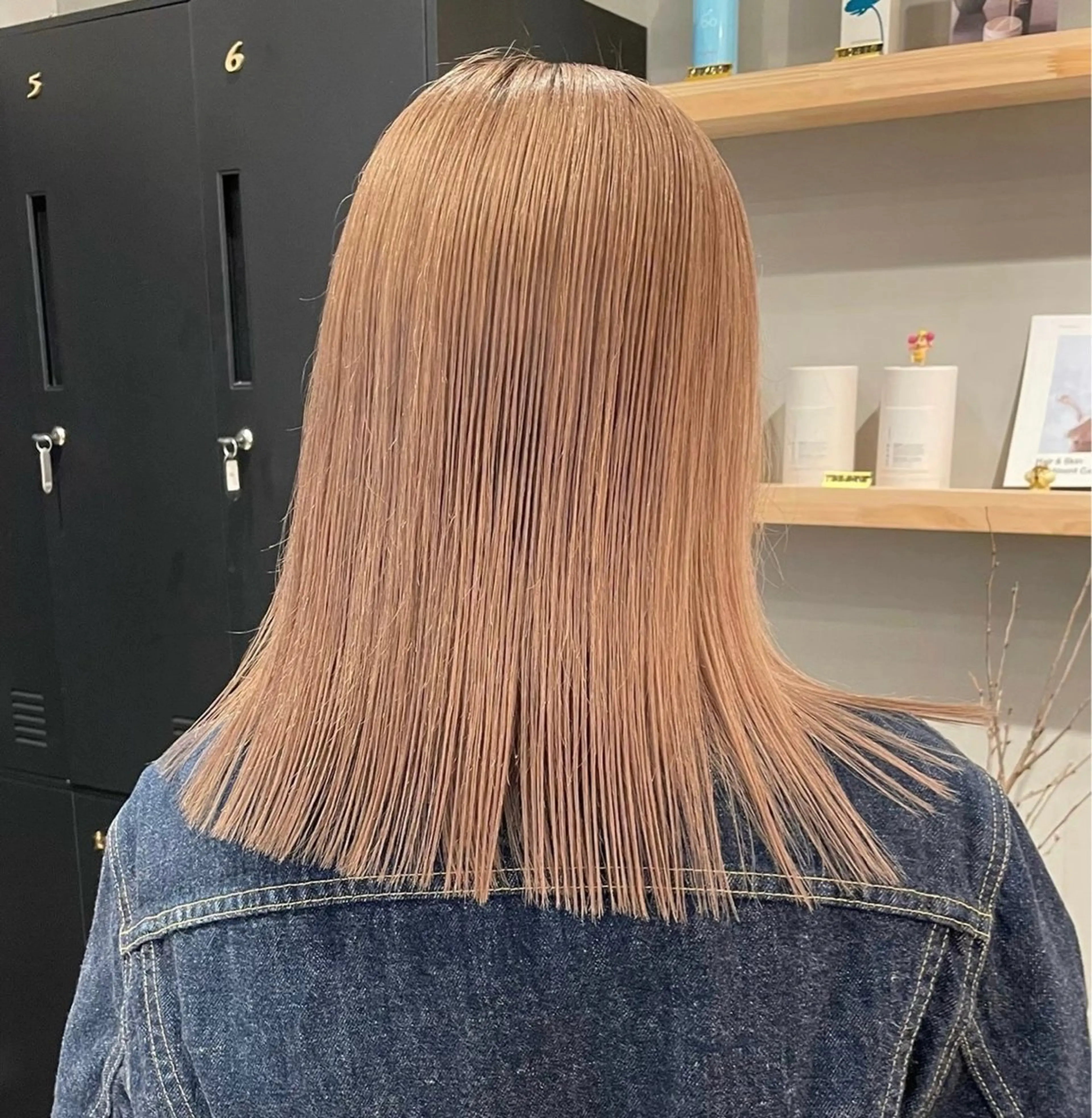 カラー ブリーチカラー×艶 🍨mihoのヘアスタイル