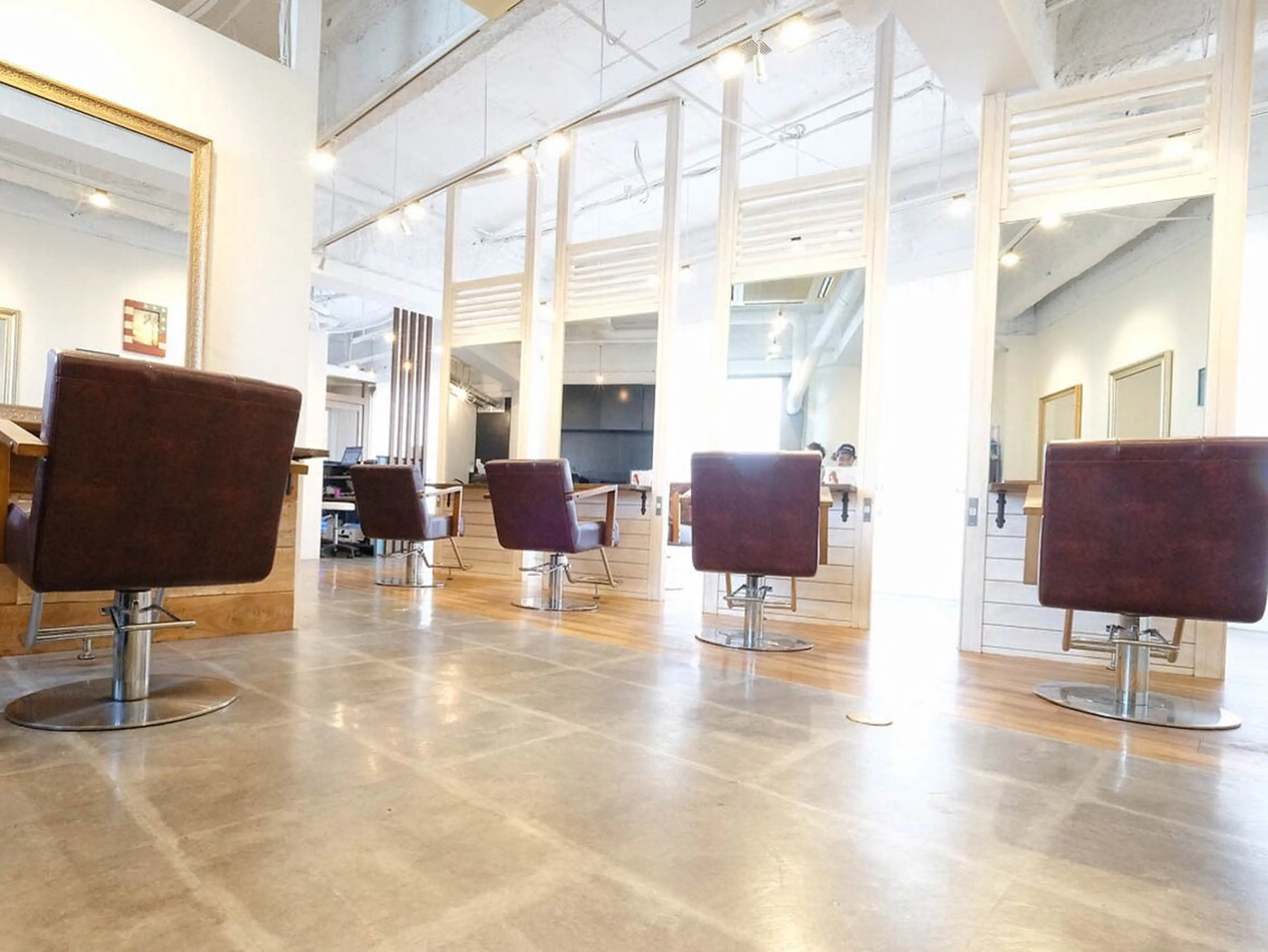 Cecil hair なんば店のヘアスタイル