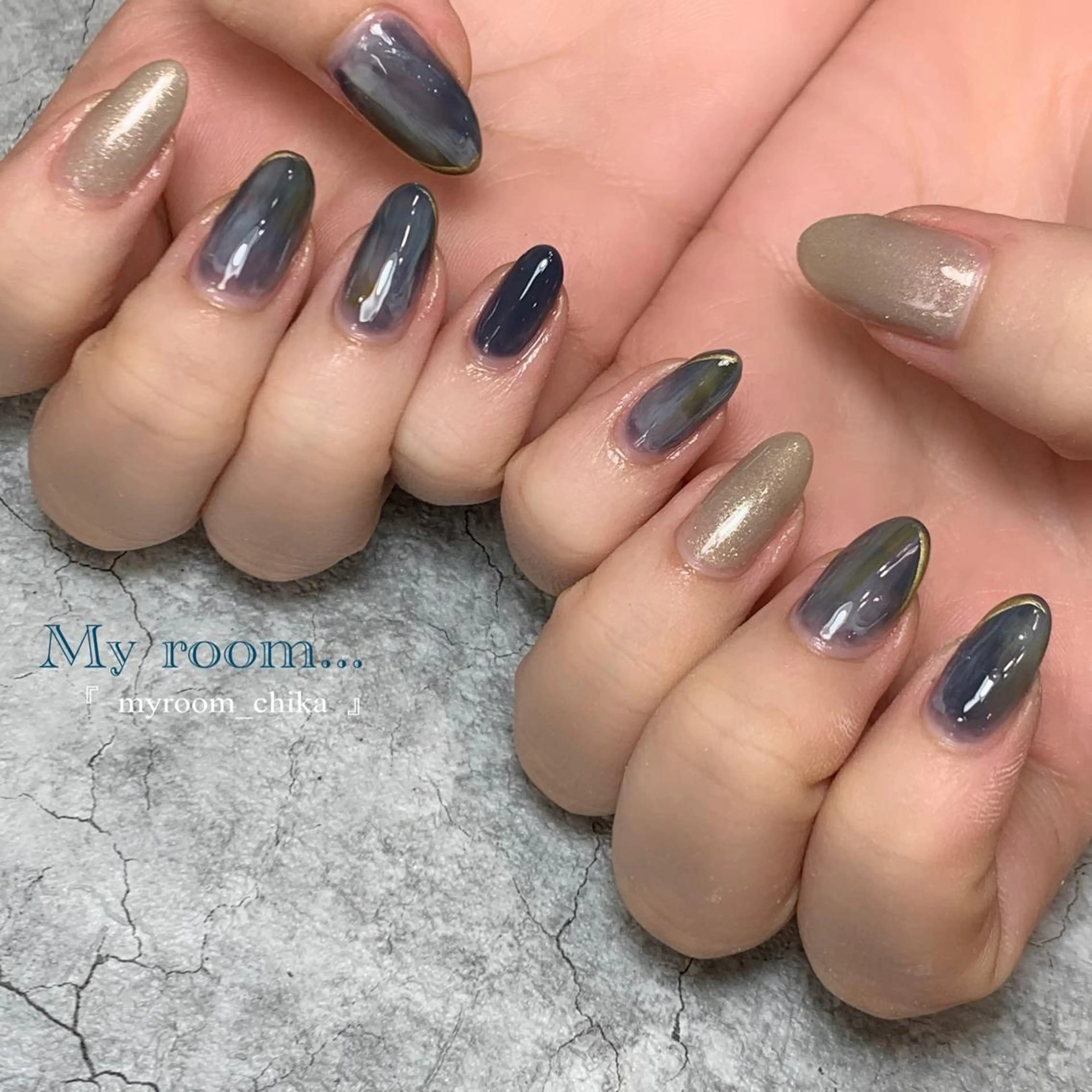 ネイル ブルー ニュアンスネイル Amua.facial salon所属・ネイル・ハーブ Amua.新宿御苑のエステ・リラクイメージ