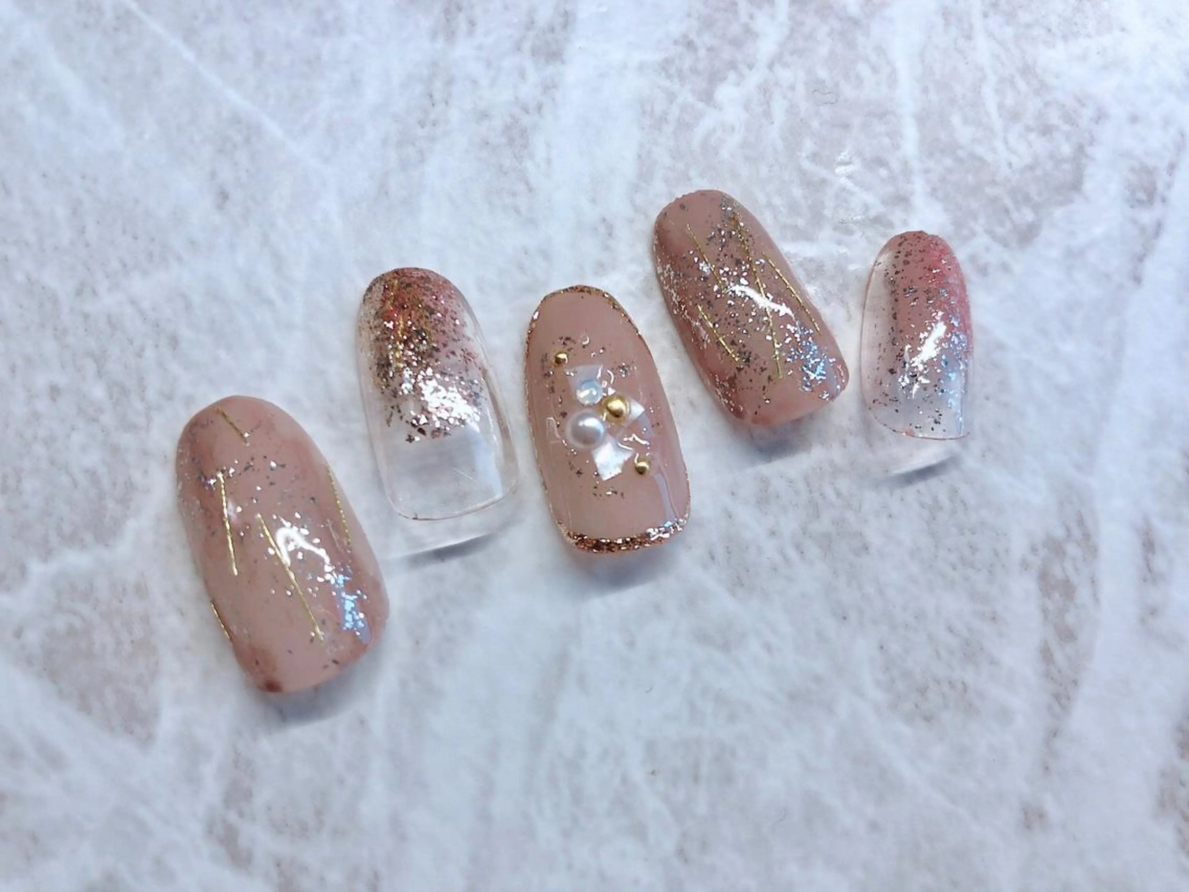 ネイル ハンドネイル 西岡 杏のネイルデザイン