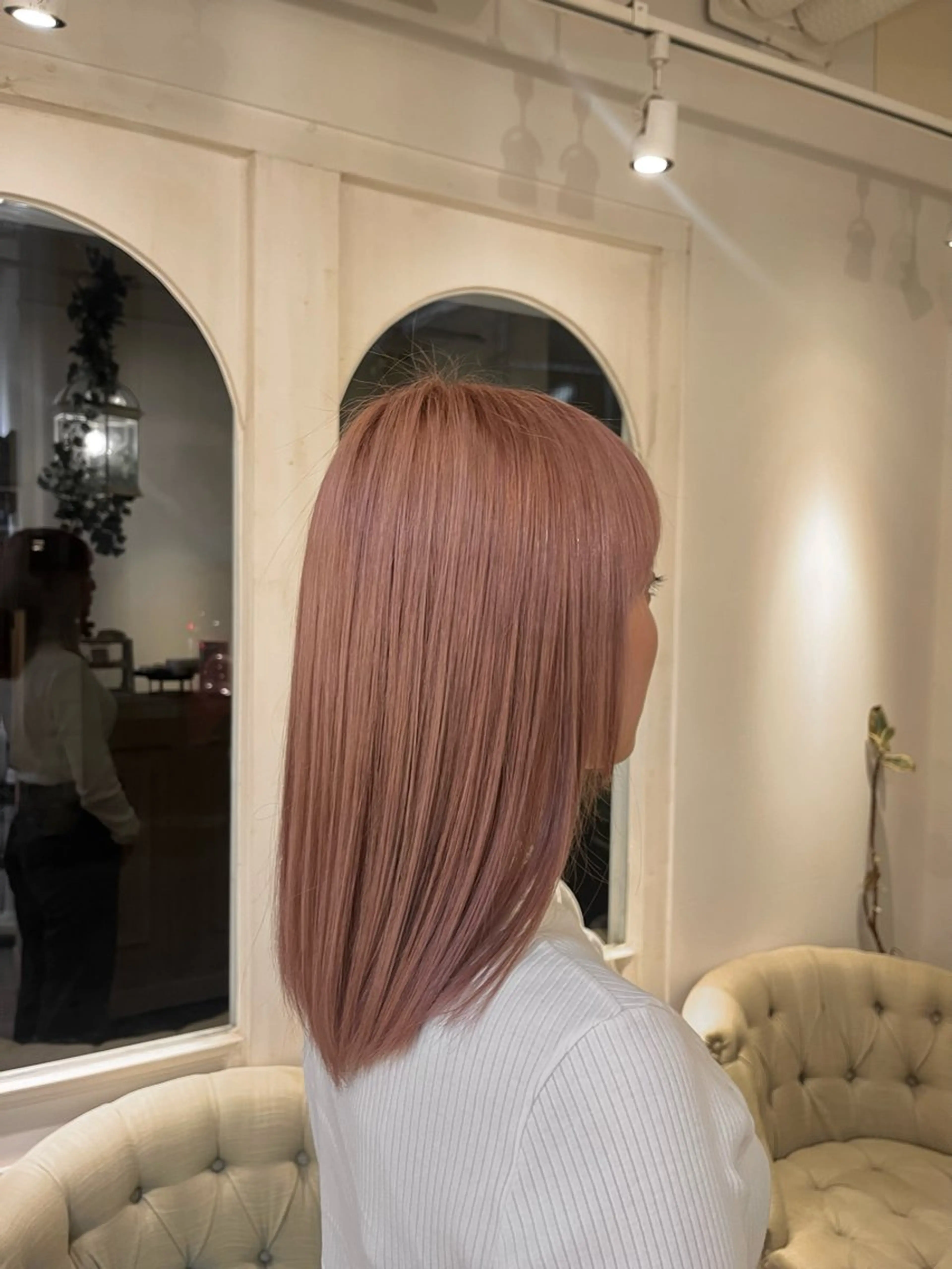 ミディアム カラー ベージュカラー ブリーチ 透明感カラー よこもり あいのヘアスタイル