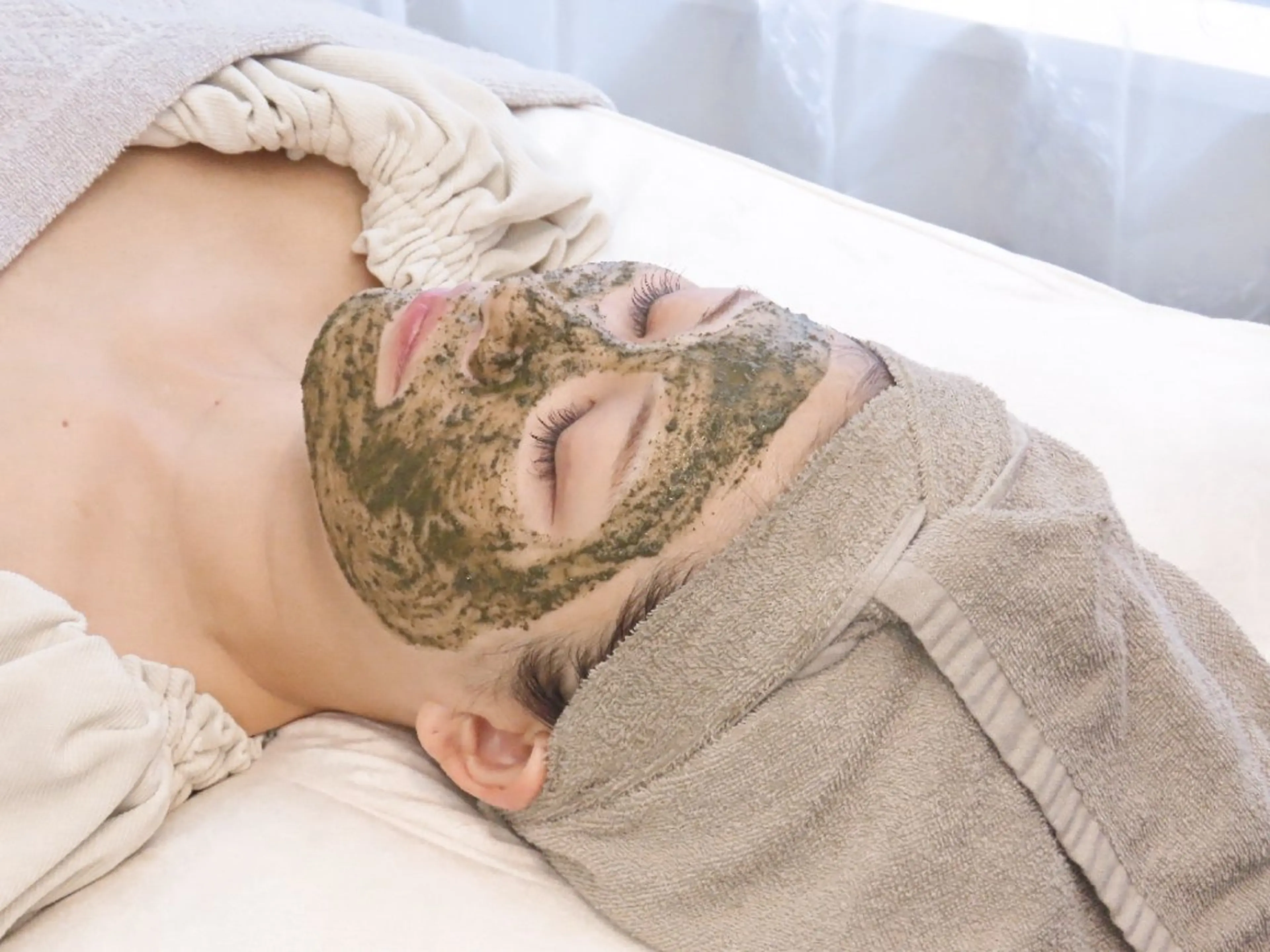 エステ 【毛穴ハーブピーリン グ】板橋1位のエステ・リラクイメージ