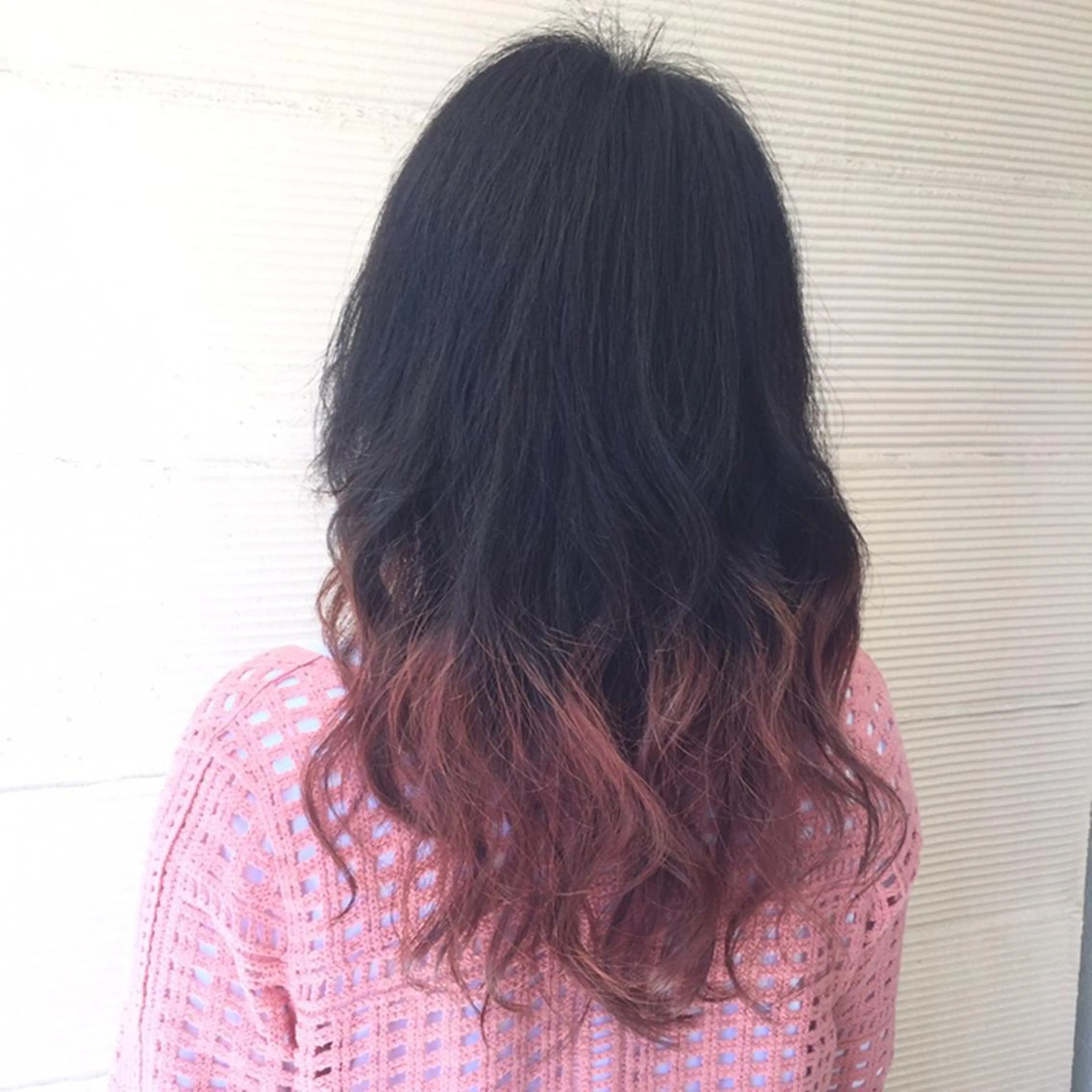 カラー グラデーションカラー レッドカラー 中林 由佳のヘアスタイル