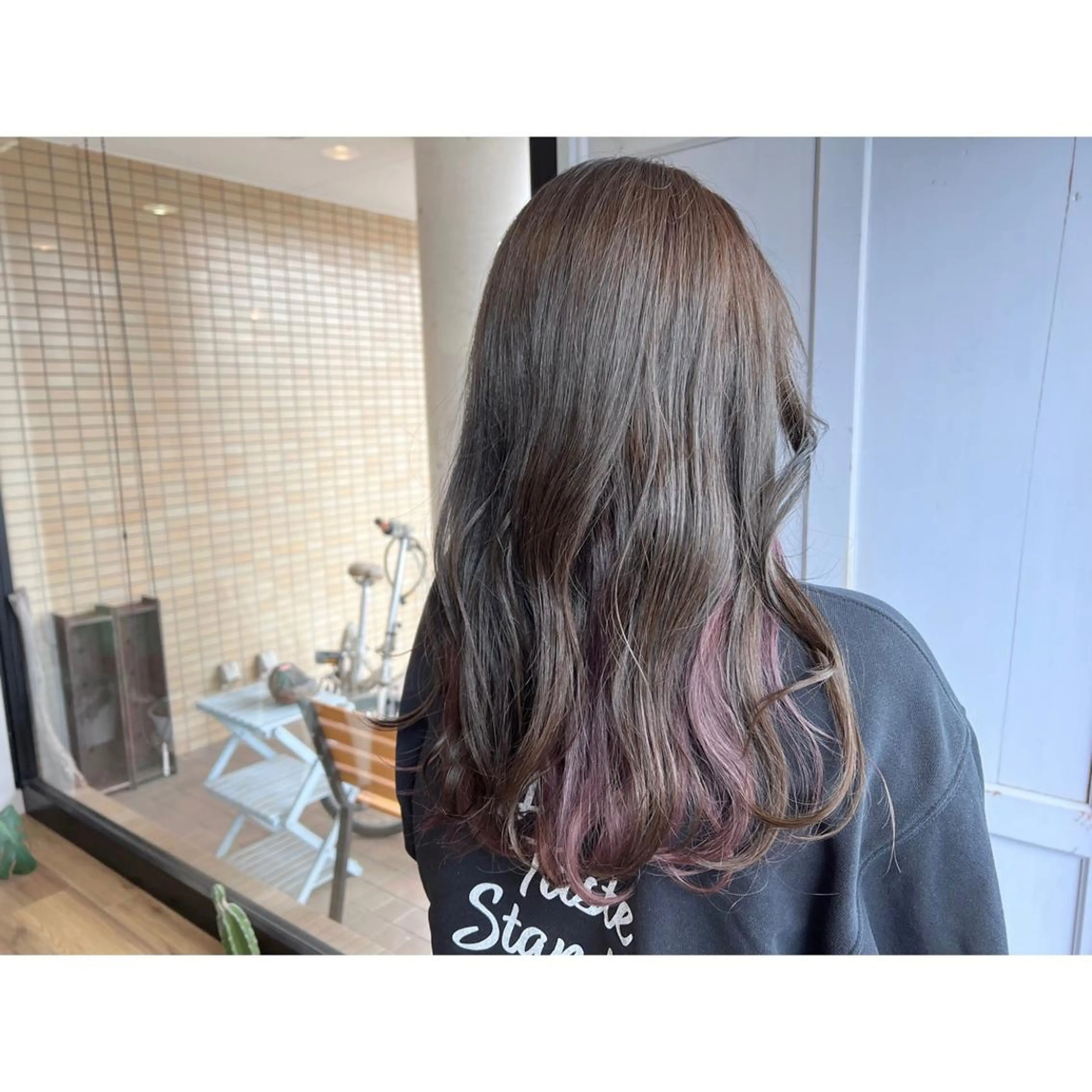 ロング カラー ピンクカラー バイオレットカラー ヘアカラー トリートメント ツキダテ ユイのヘアスタイル