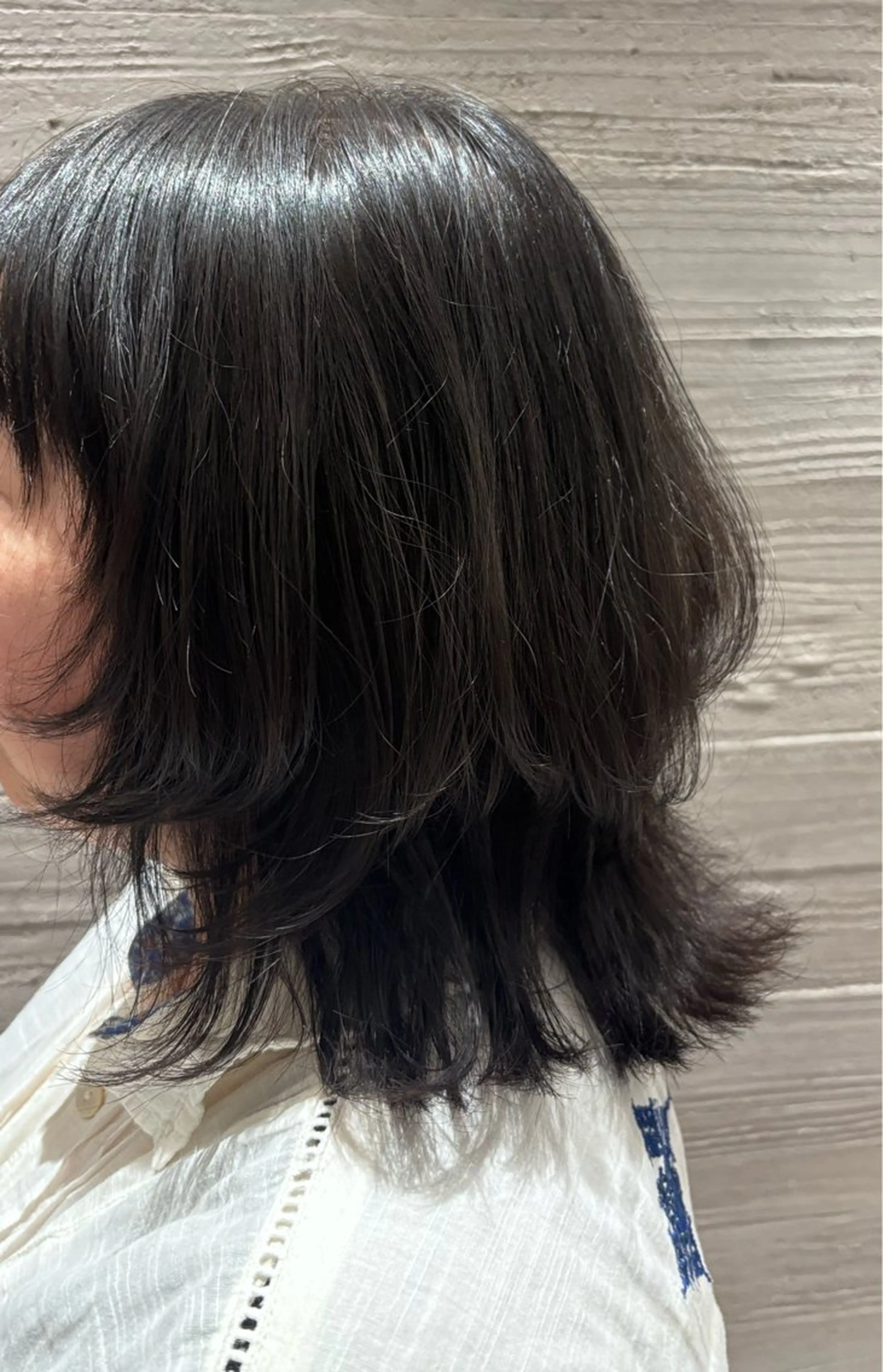 ミディアム くびれヘア ウルフカット Sayumi 🪐のヘアスタイル