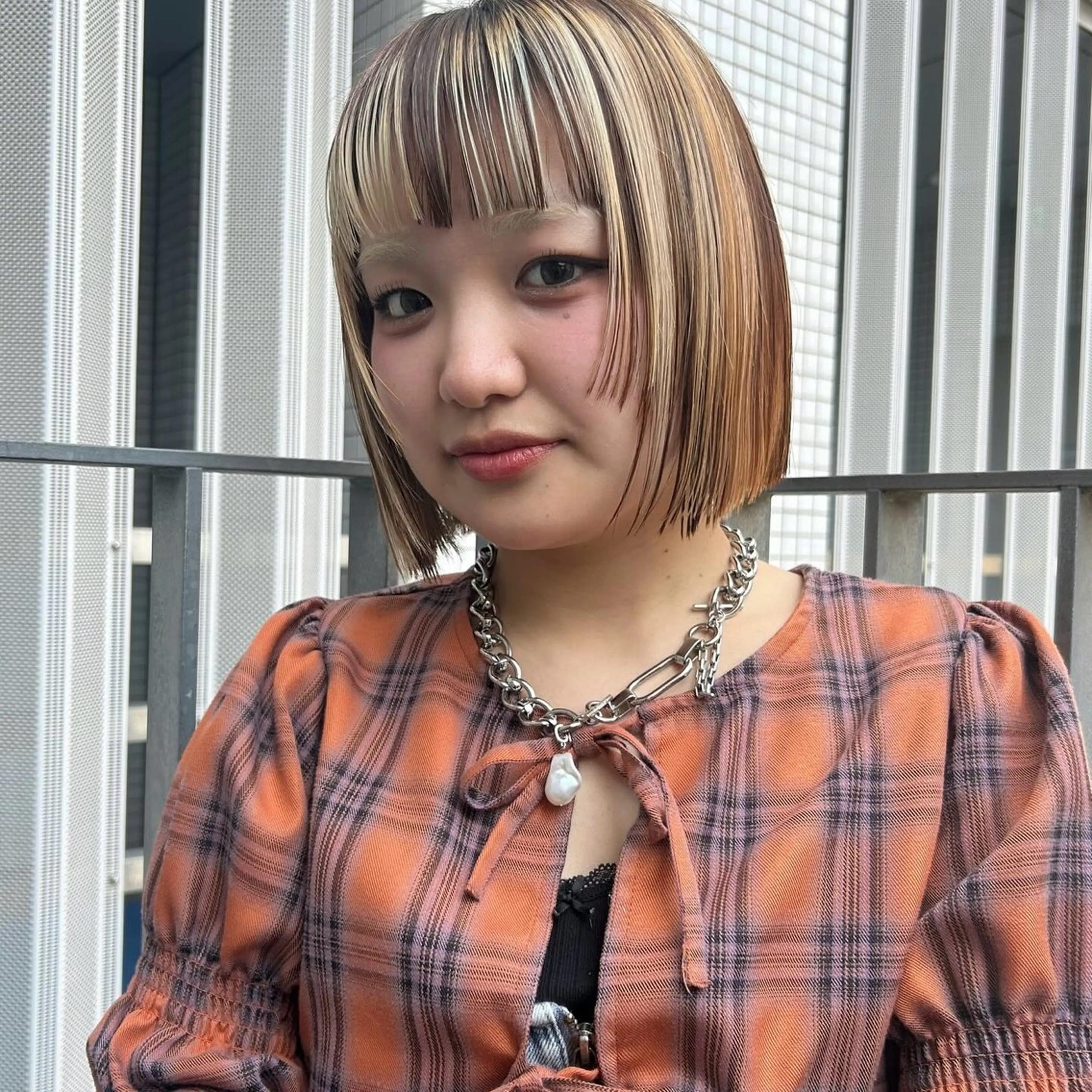 ミディアム カラー カット ヘアカラー トリートメント レイヤー/ブリーチ/ 渋谷/ルル⭐️のヘアスタイル