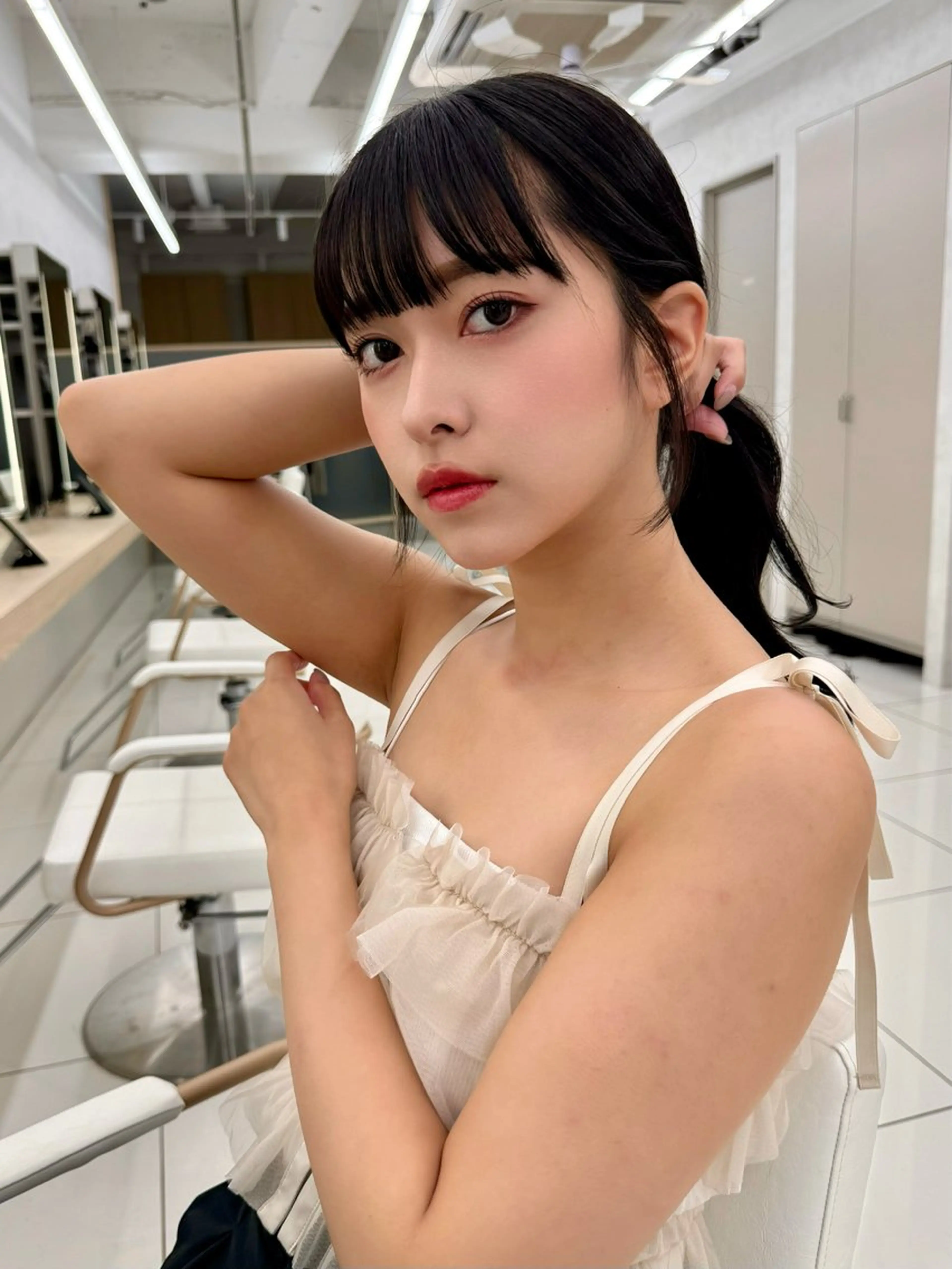 三鷹で1番ショート ボブをカットする新谷のヘアスタイル