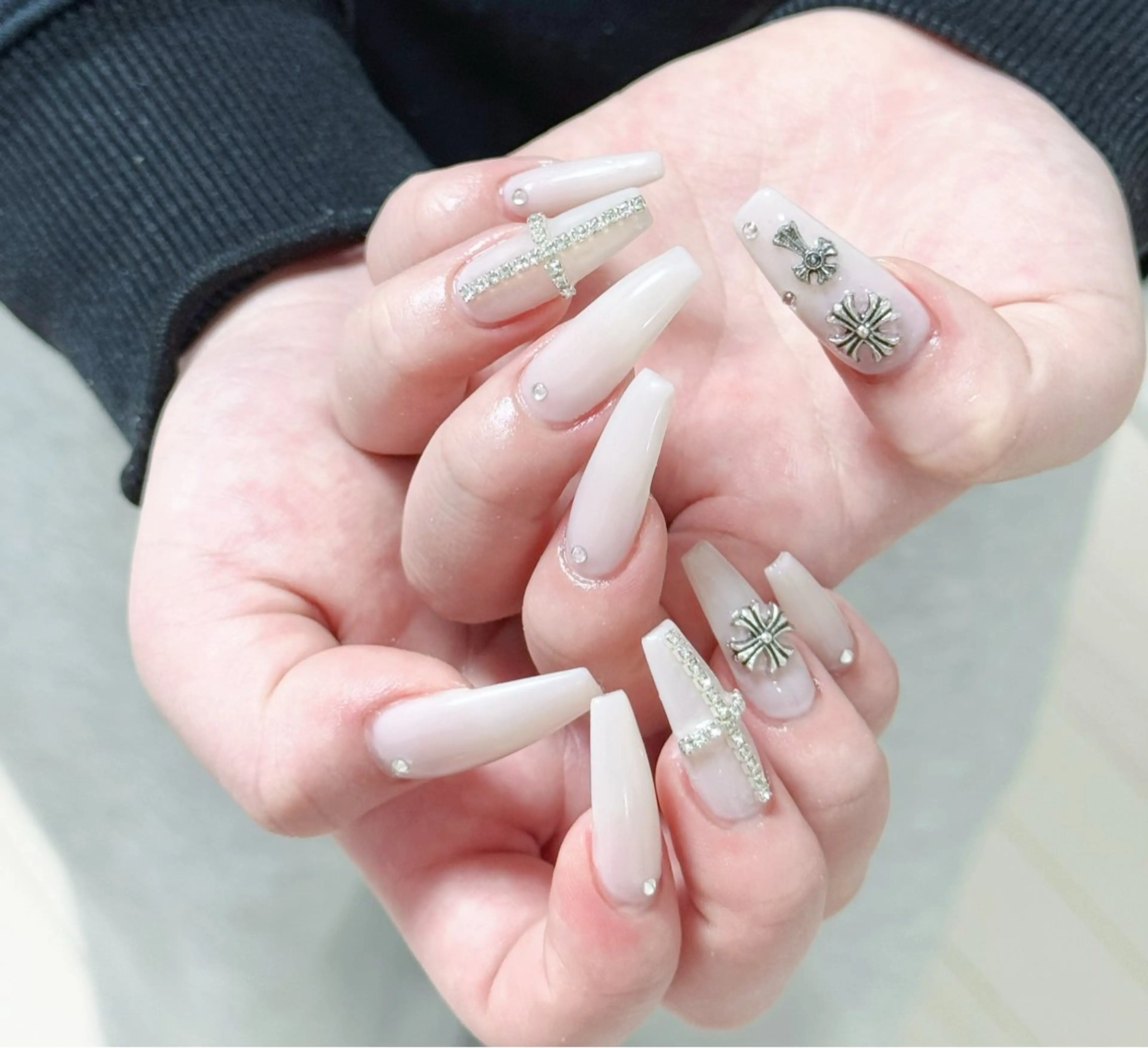 ネイル アートネイル オーロラネイル チークネイル フレンチネイル ガラスフレンチ 🎀🎀YooLi Nail Salonのネイルデザイン