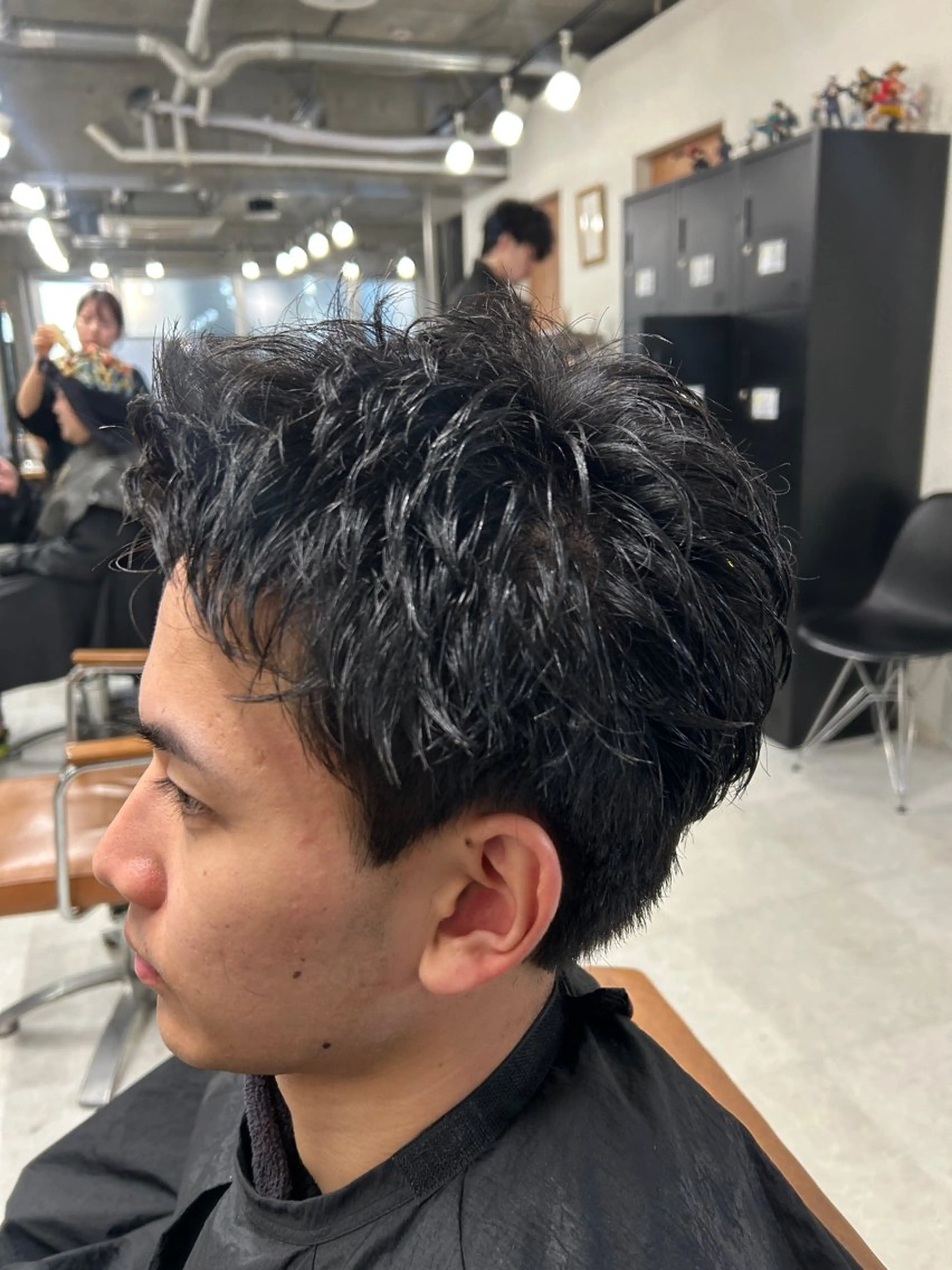 メンズ カット パーマ トリートメント ヘッドスパ ヘアセット カズキ🌼曲がる 縮毛矯正のヘアスタイル