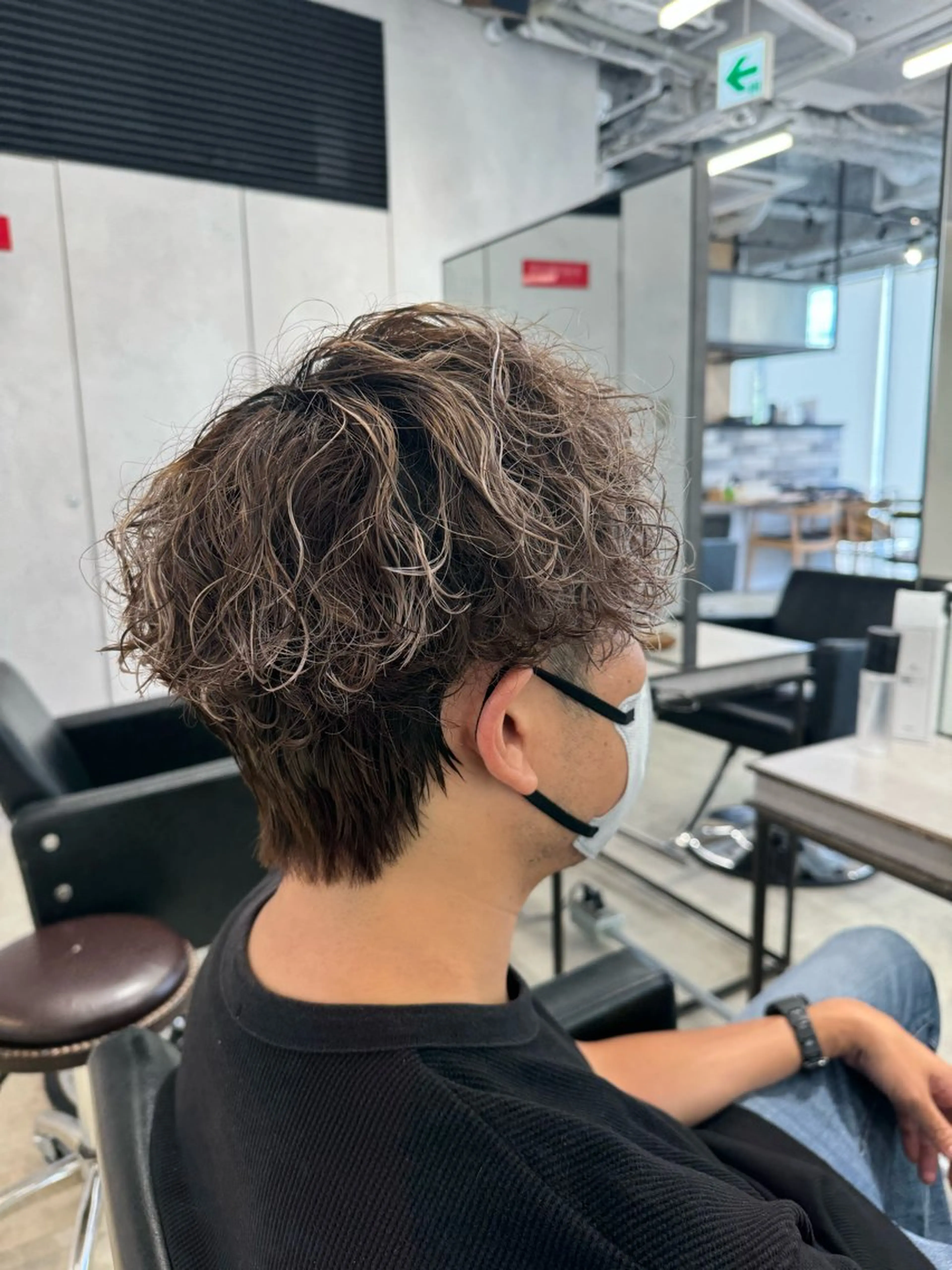 メンズ カット パーマ 透明感カラー✨艶髪 制作🌱山根あゆみのヘアスタイル