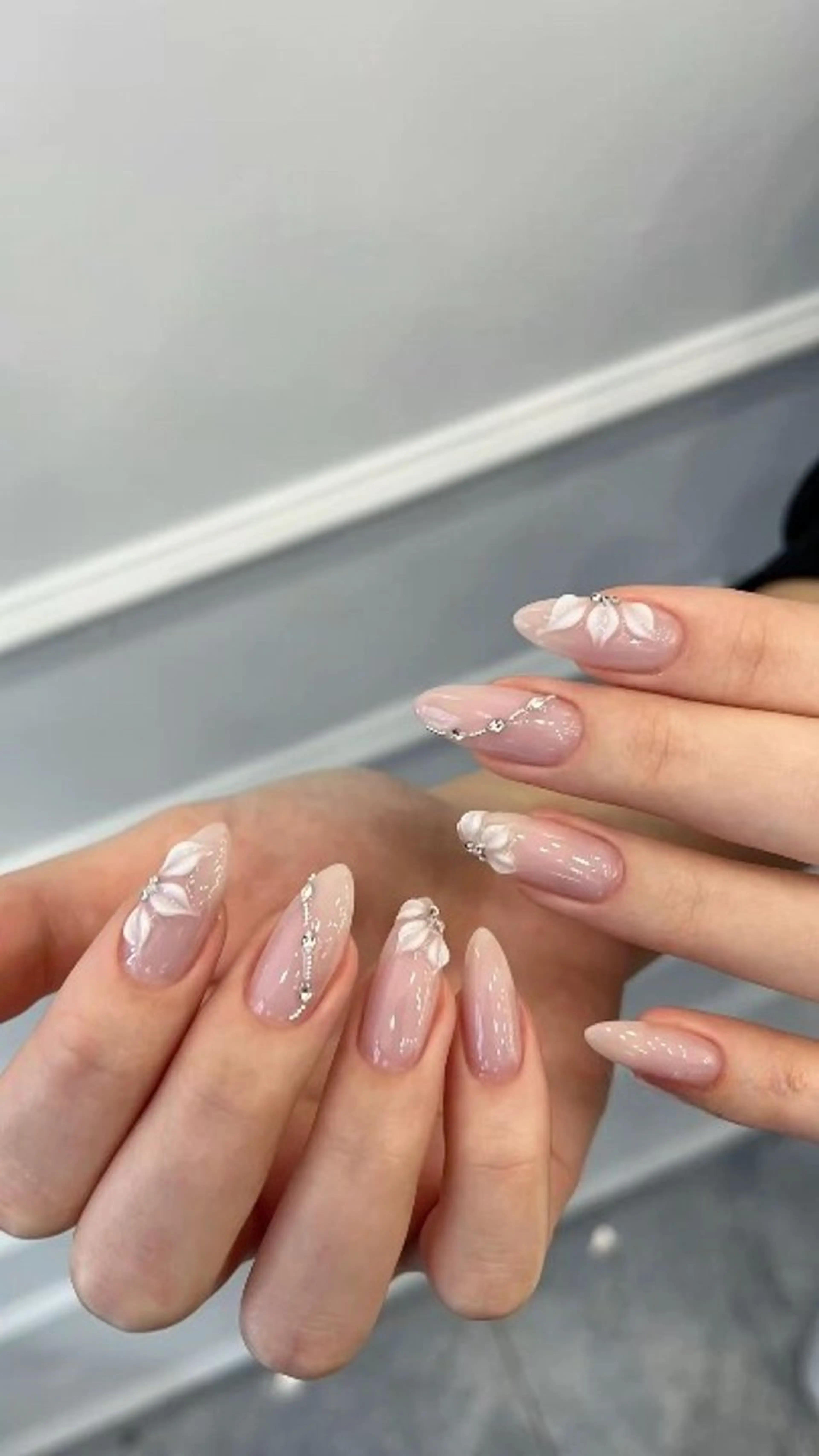 カラー グラデーションカラー ピンクカラー ハンドネイル AIN Nailのネイルデザイン