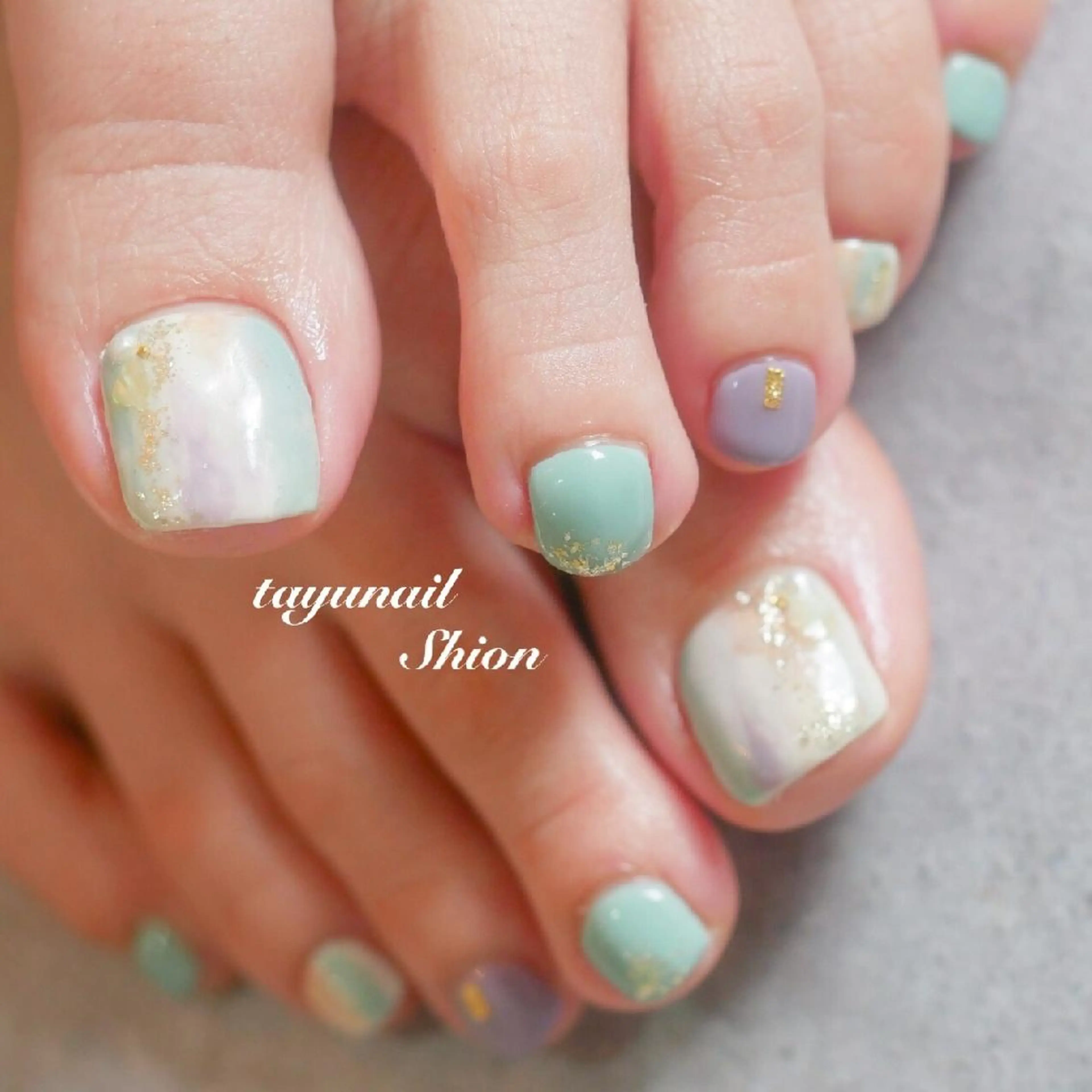 ネイル アートネイル ブルー ブラウン フットネイル ジェルネイル ネイルサロン 【たゆnail】のネイルデザイン