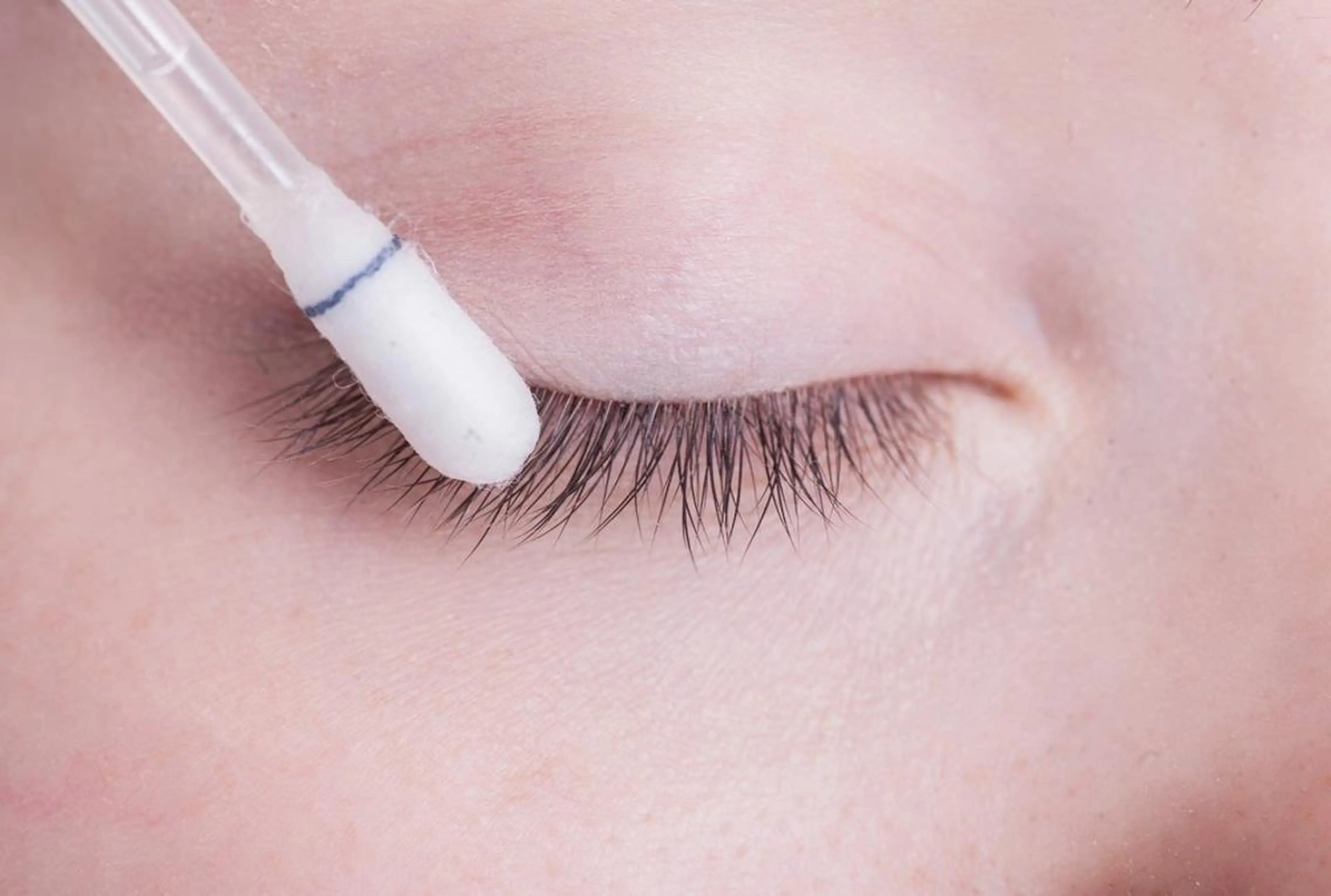 【まつげパーマオフ】真っすぐの状態に戻す⇒まつげオフパーマ¥1000の写真