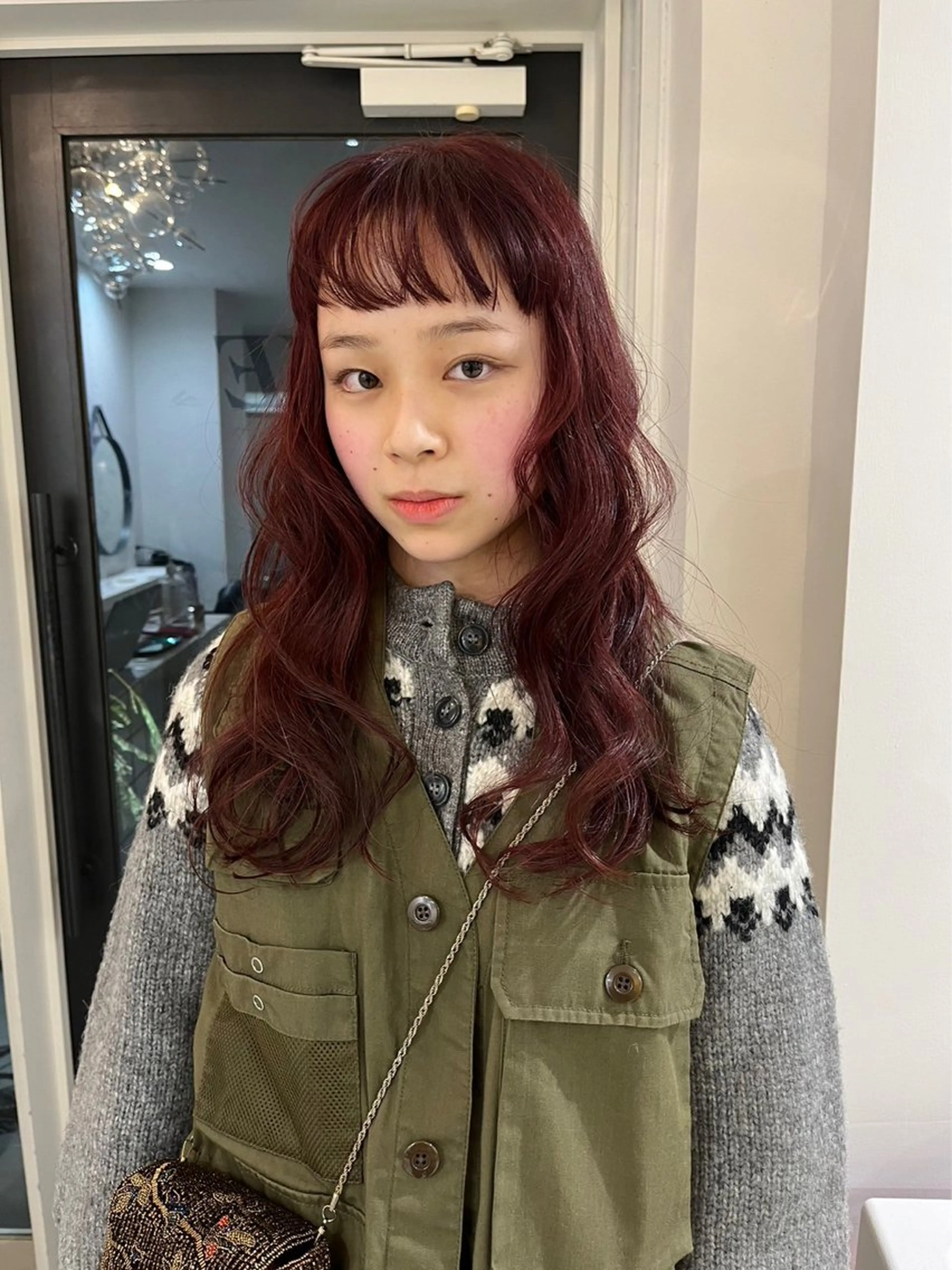 カラー 安食 友哉のヘアスタイル