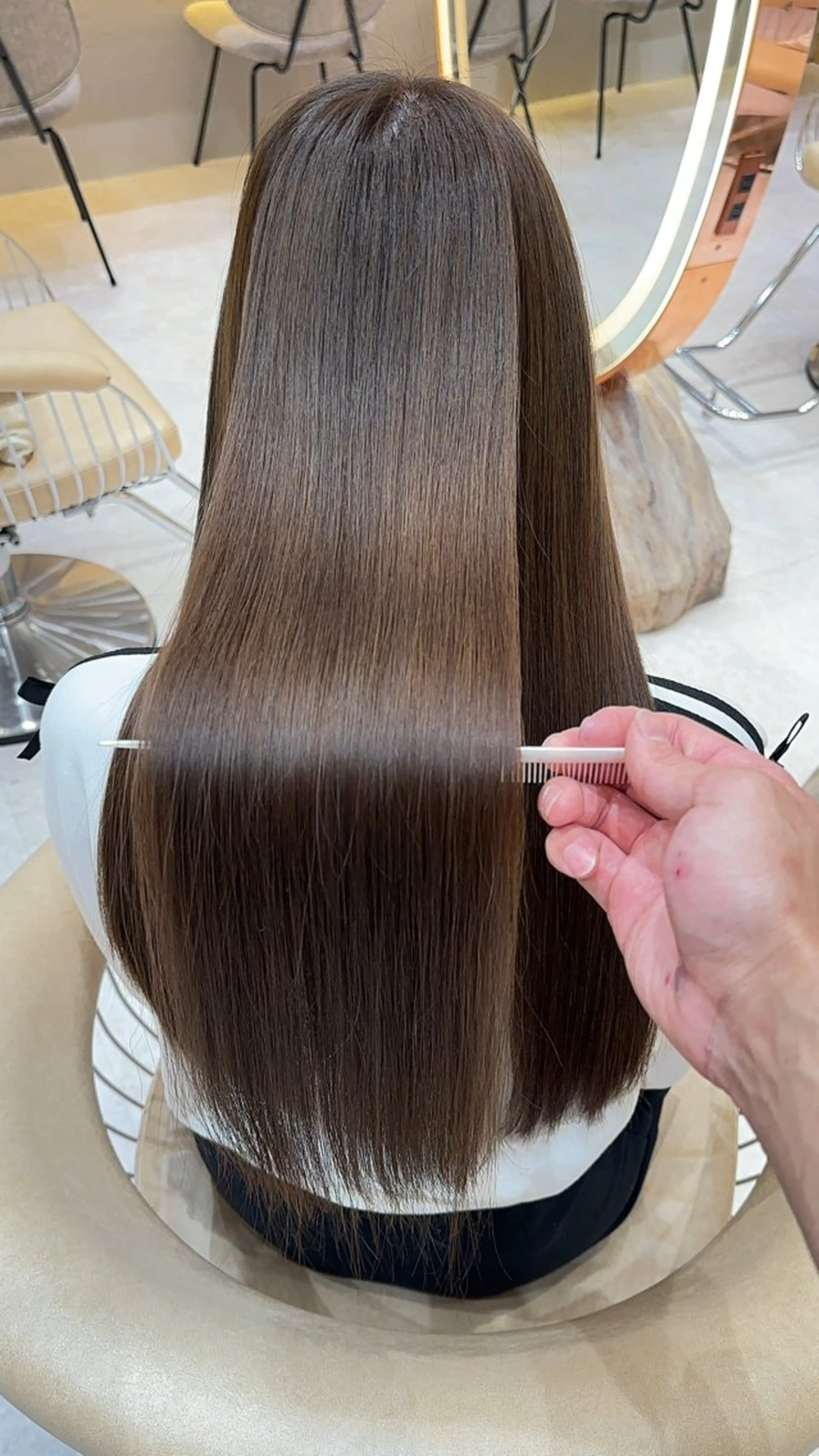 セミロング カラー カット ヘアカラー トリートメント レイヤー❣️縮毛矯 川村利幸のヘアスタイル