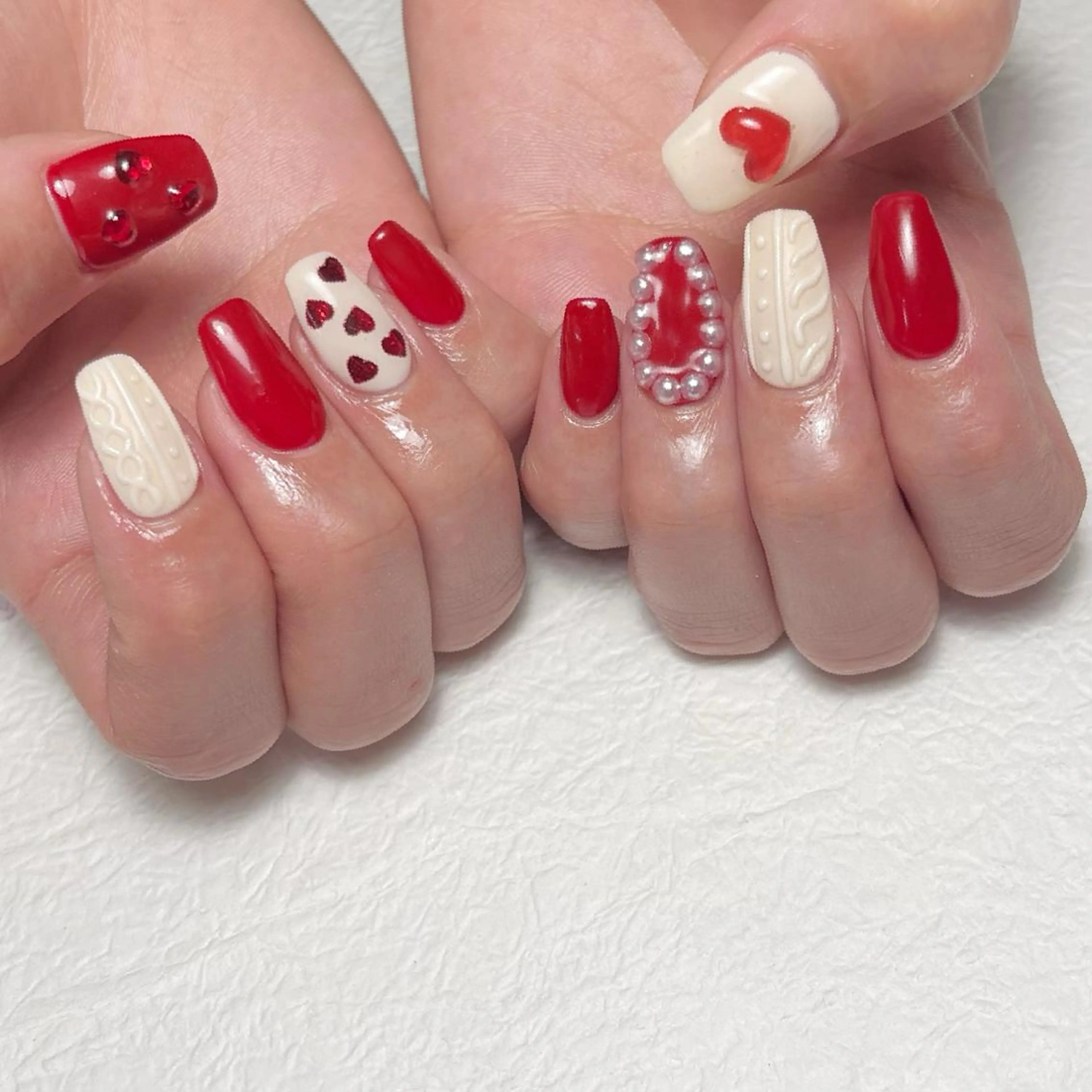 ネイル アートネイル ジェルネイル ハート キラキラネイル 韓国ネイル Y nail なんば堀江店のネイルデザイン