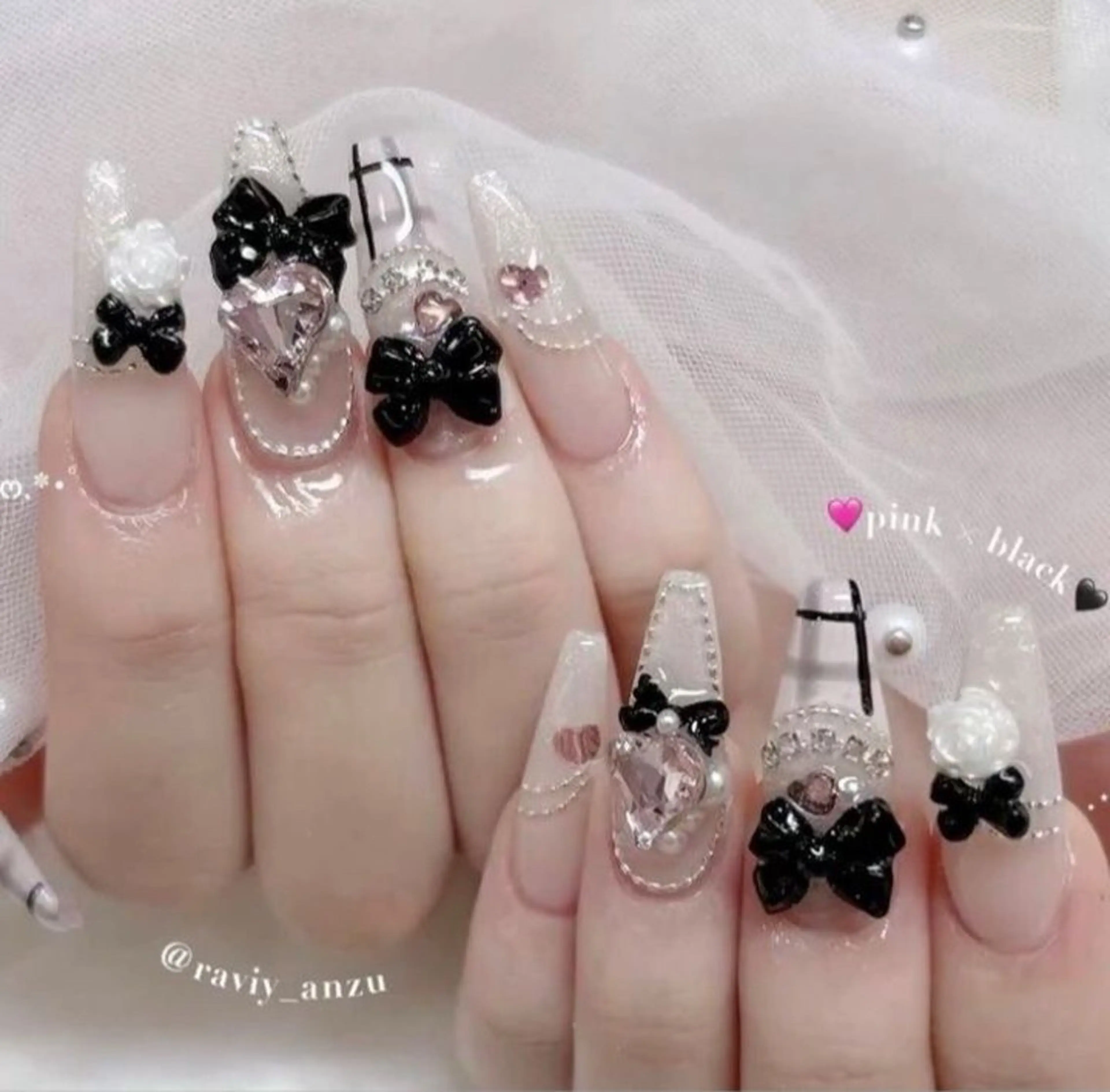 ネイル グラデーション ラメ(グリッター) マグネットネイル ミラーネイル ニュアンスネイル ハンドネイル Lumi de nailsのネイルデザイン