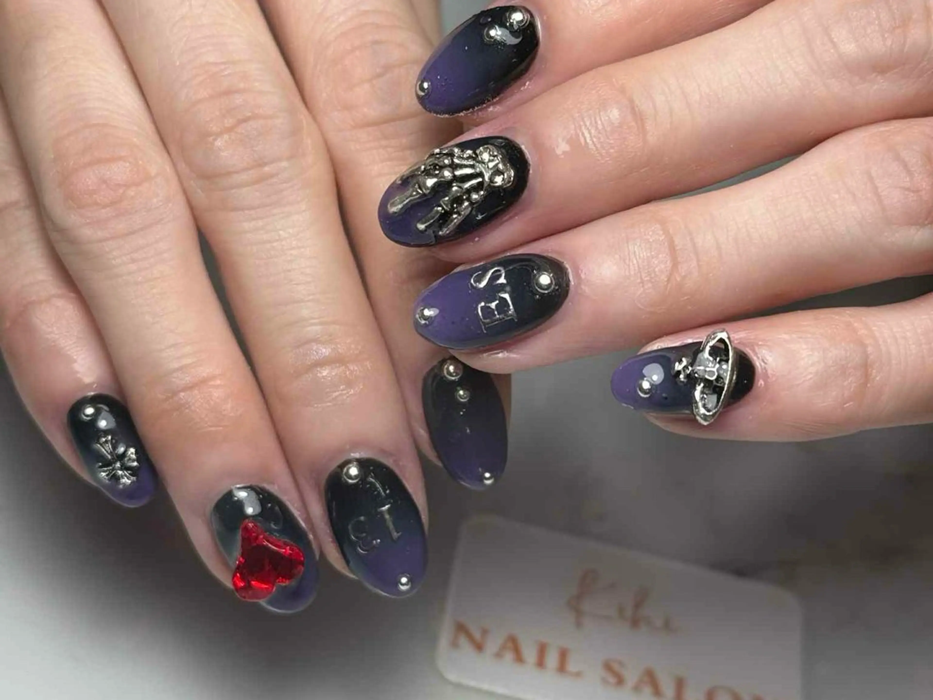 ネイル アートネイル フレンチネイル ジェルネイル グラデーション 韓国ネイル ハンドネイル 💕鈴木ユリ パラジェル/オフ無料のネイルデザイン