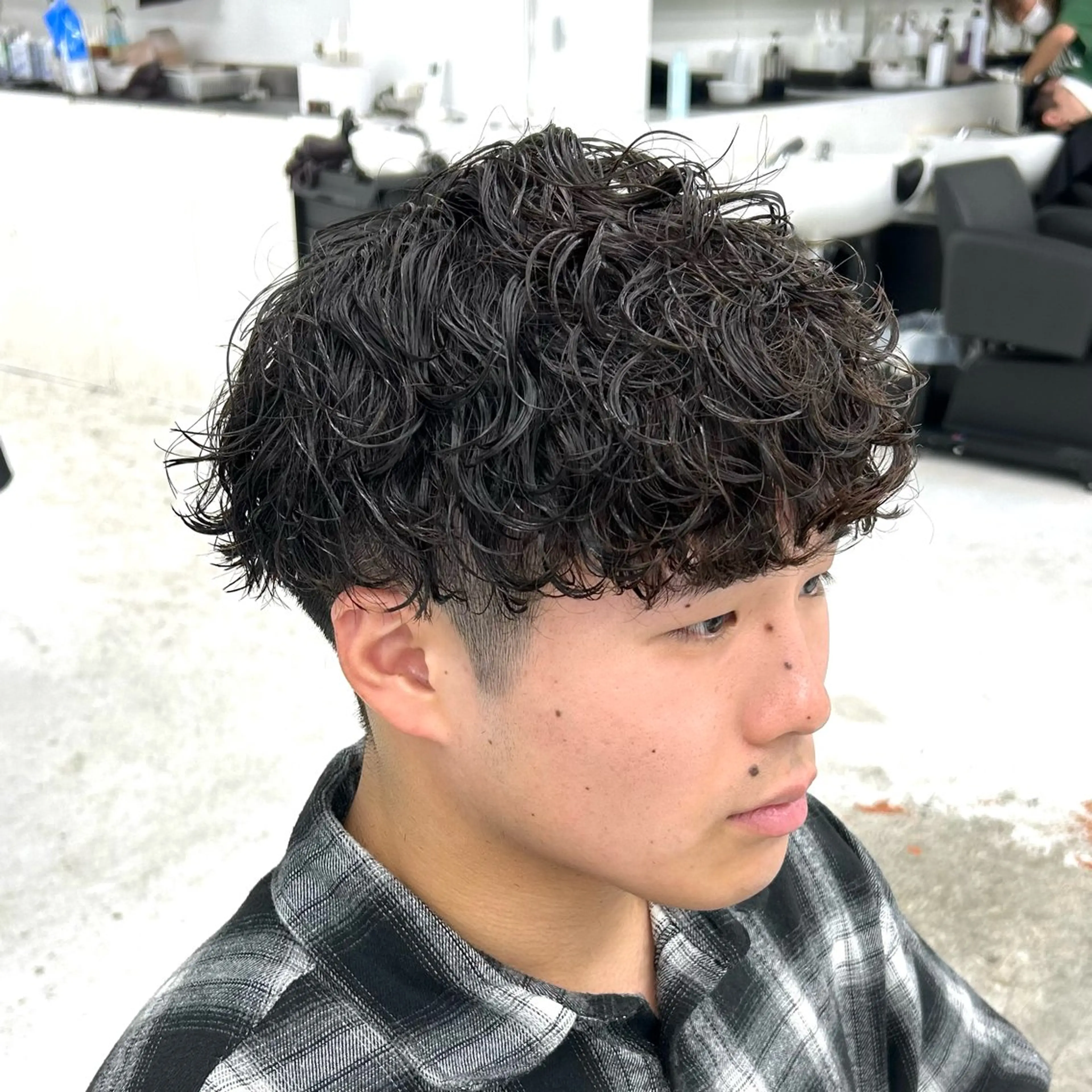 ショート パーマ メンズ メンズパーマ 波巻きパーマ スパイラルパーマ 【メンズパーマ特化】 🍏網中勇喜のヘアスタイル