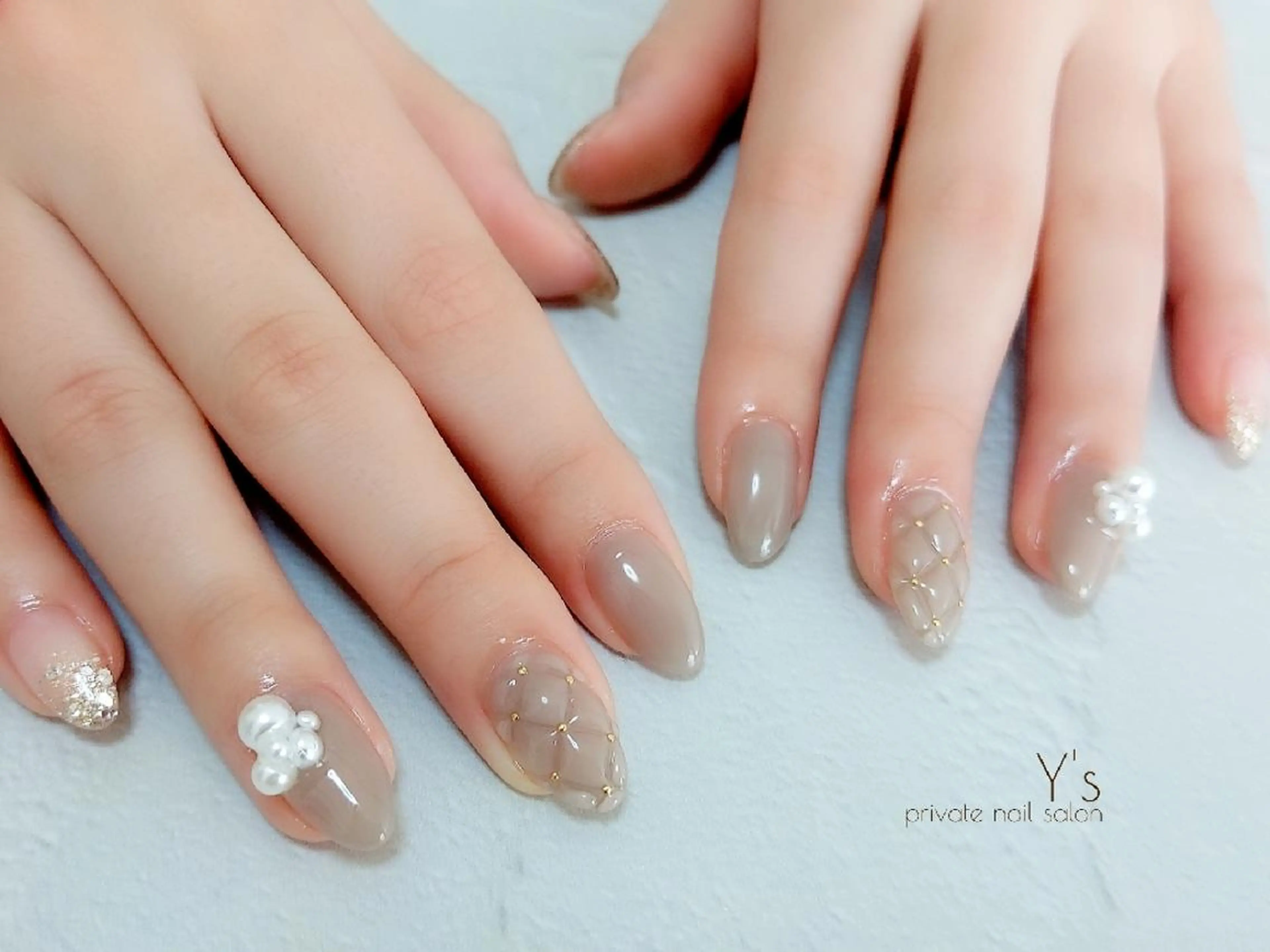 ネイル ハンドネイル YUMI NAGAI  のネイルデザイン