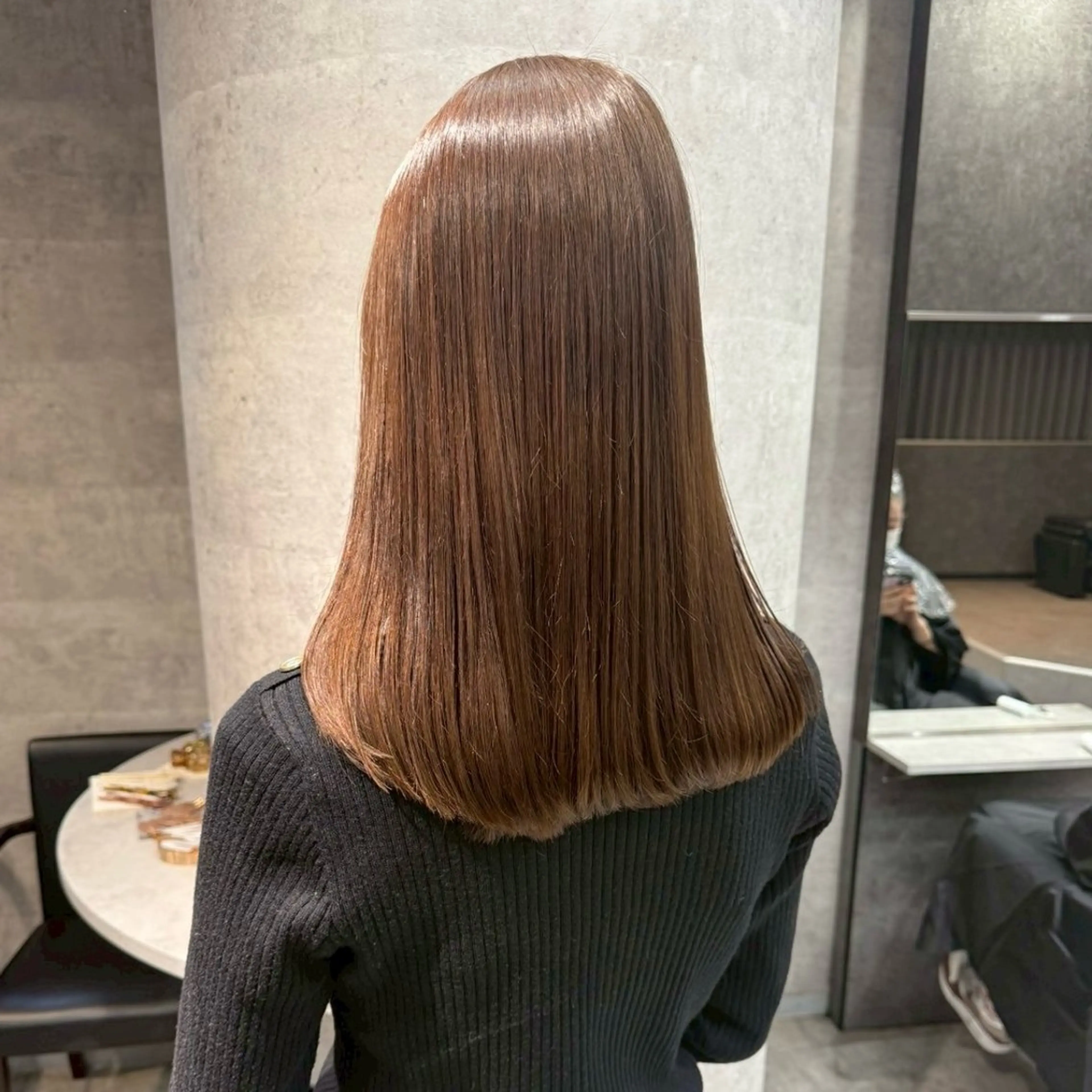 セミロング くびれヘア 顔周りカット 髪質改善 韓国風ヘア レイヤーカット ヘアカラー トリートメント lana hair 新宿/髪質改善/韓国のヘアスタイル