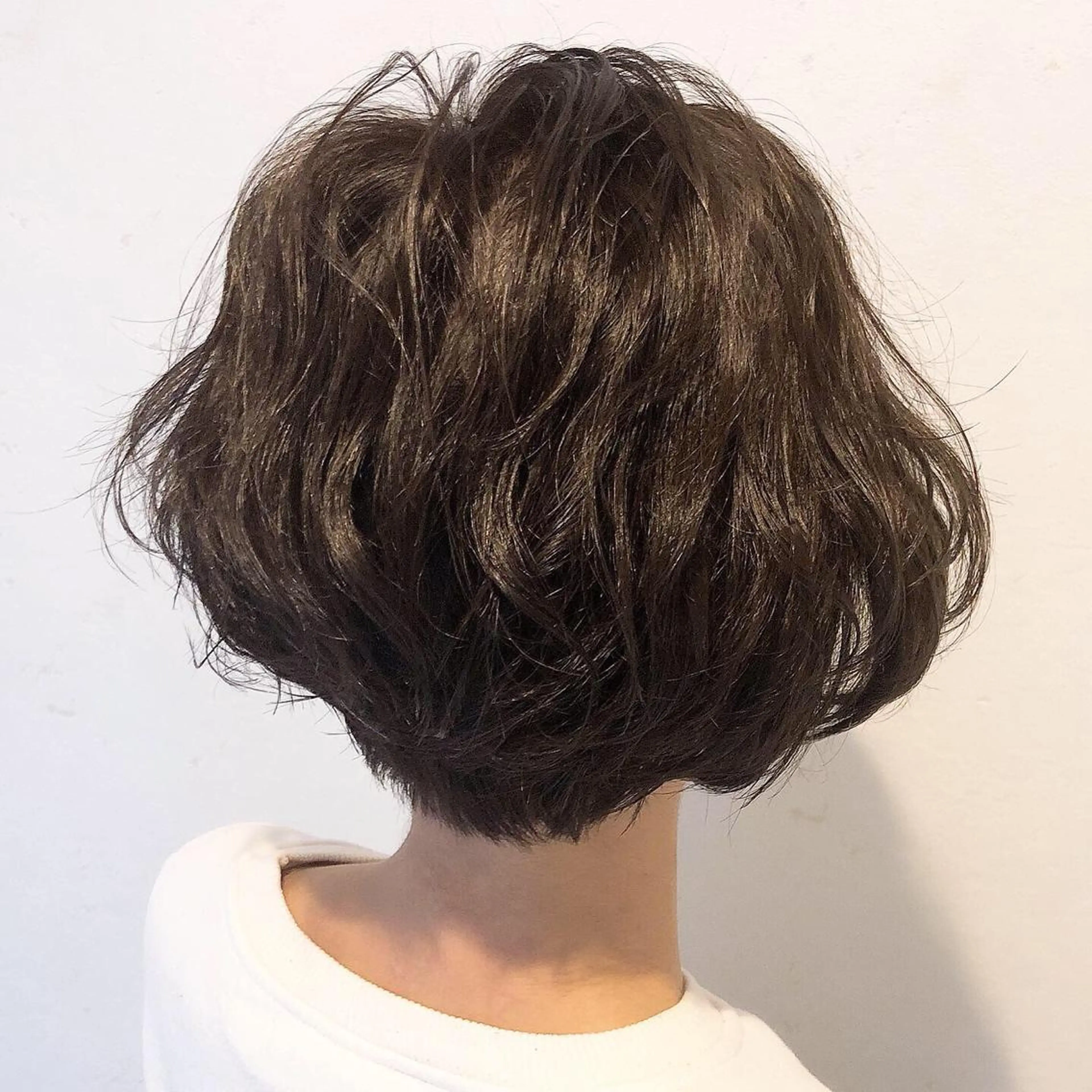 ショート カラー 伊藤 さやかのヘアスタイル