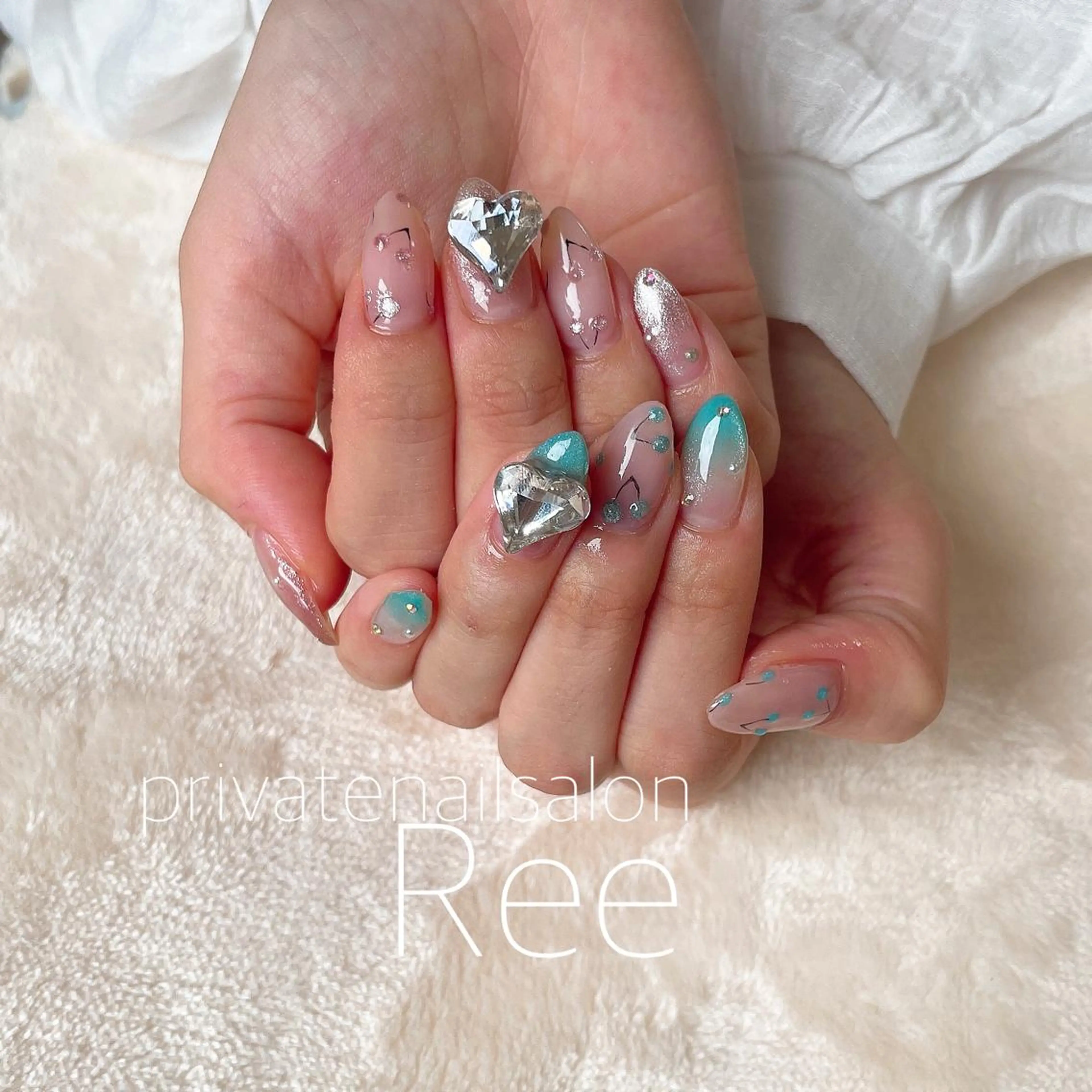 ネイル 知花 梨花のネイルデザイン