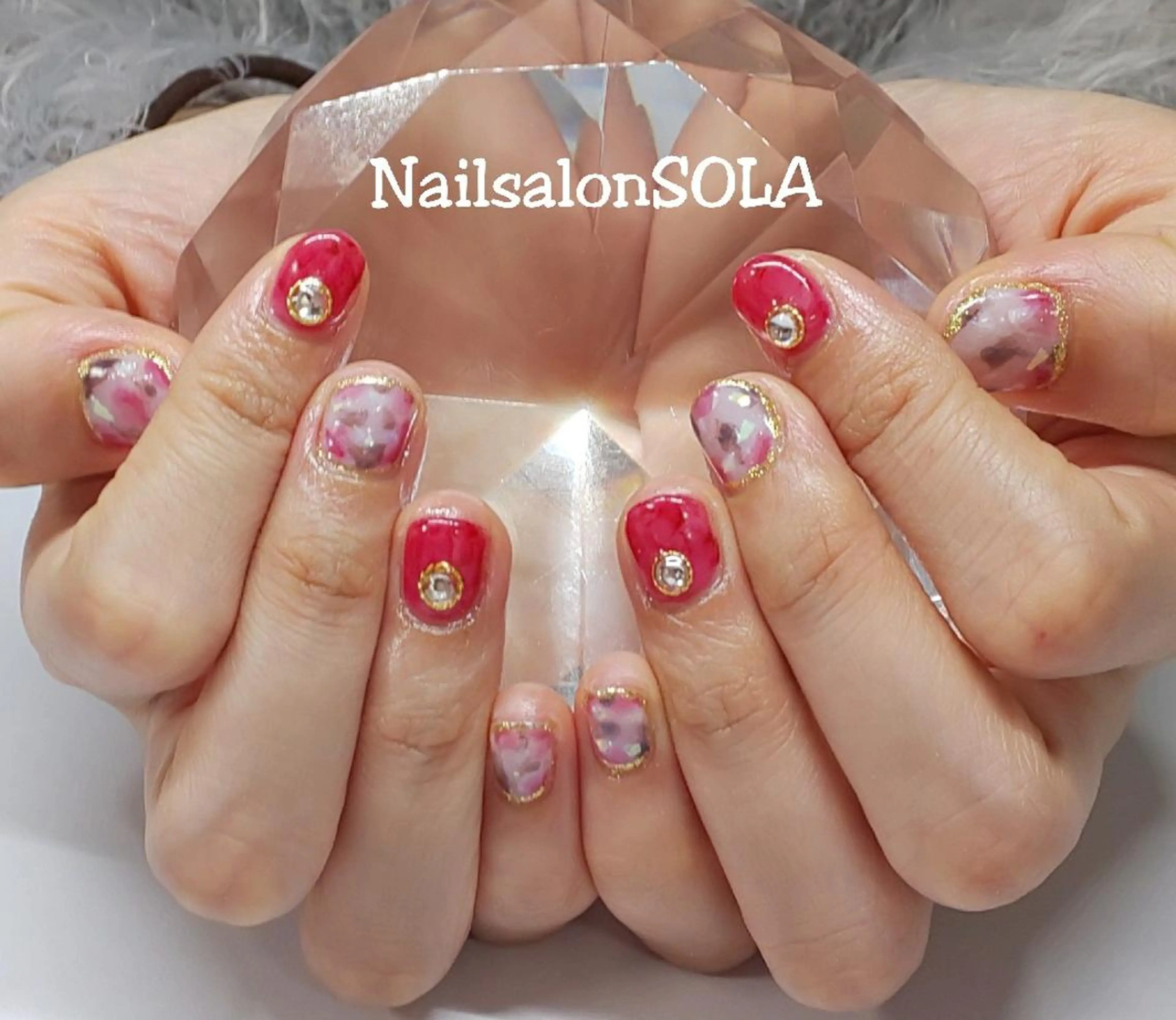 ネイル 成人式 赤色 ハンドネイル 田代 夏子のネイルデザイン