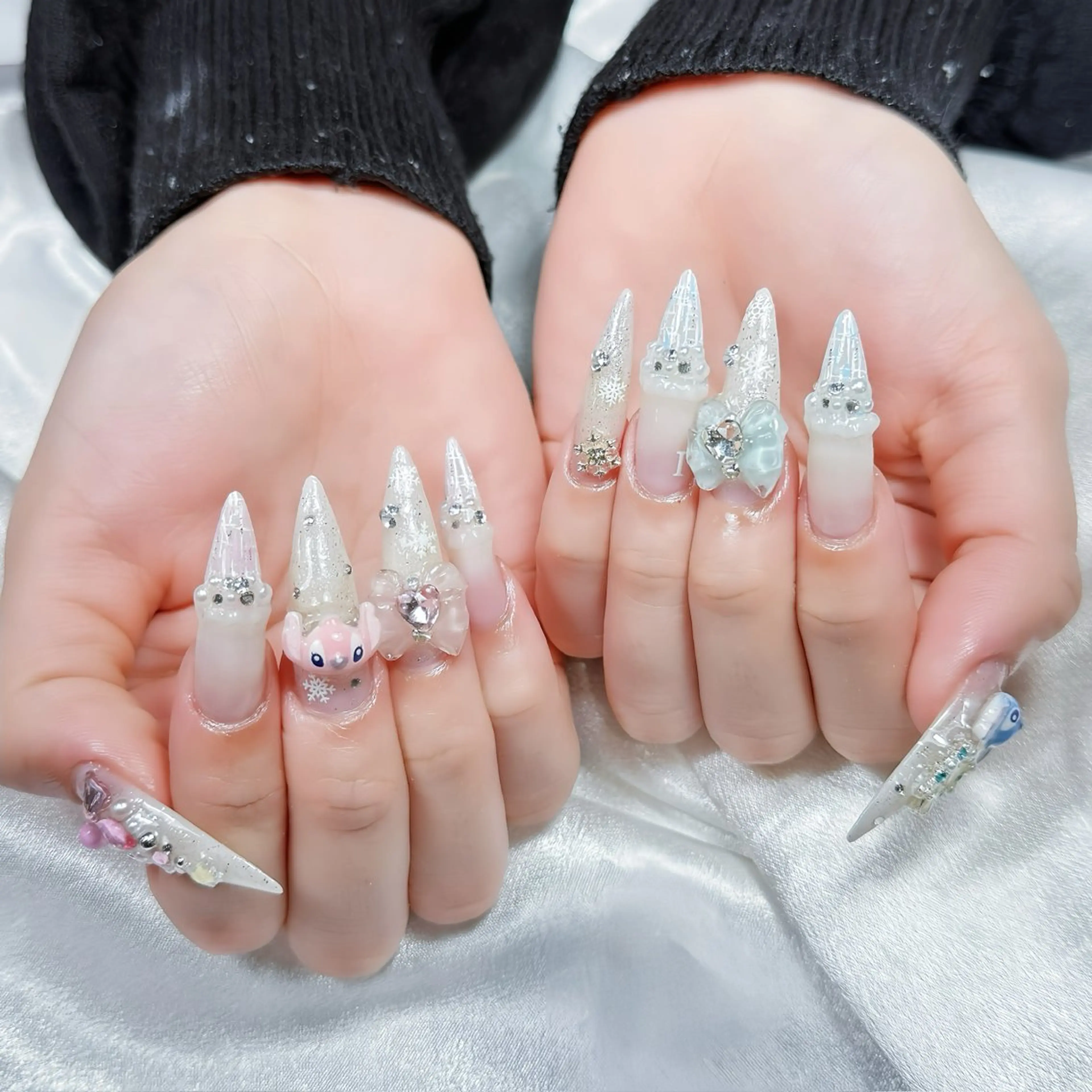 ネイル チークネイル フラッシュネイル フラワーネイル フットネイル ジェルネイル ハンドネイル Rin Nail Shinokuboのネイルデザイン