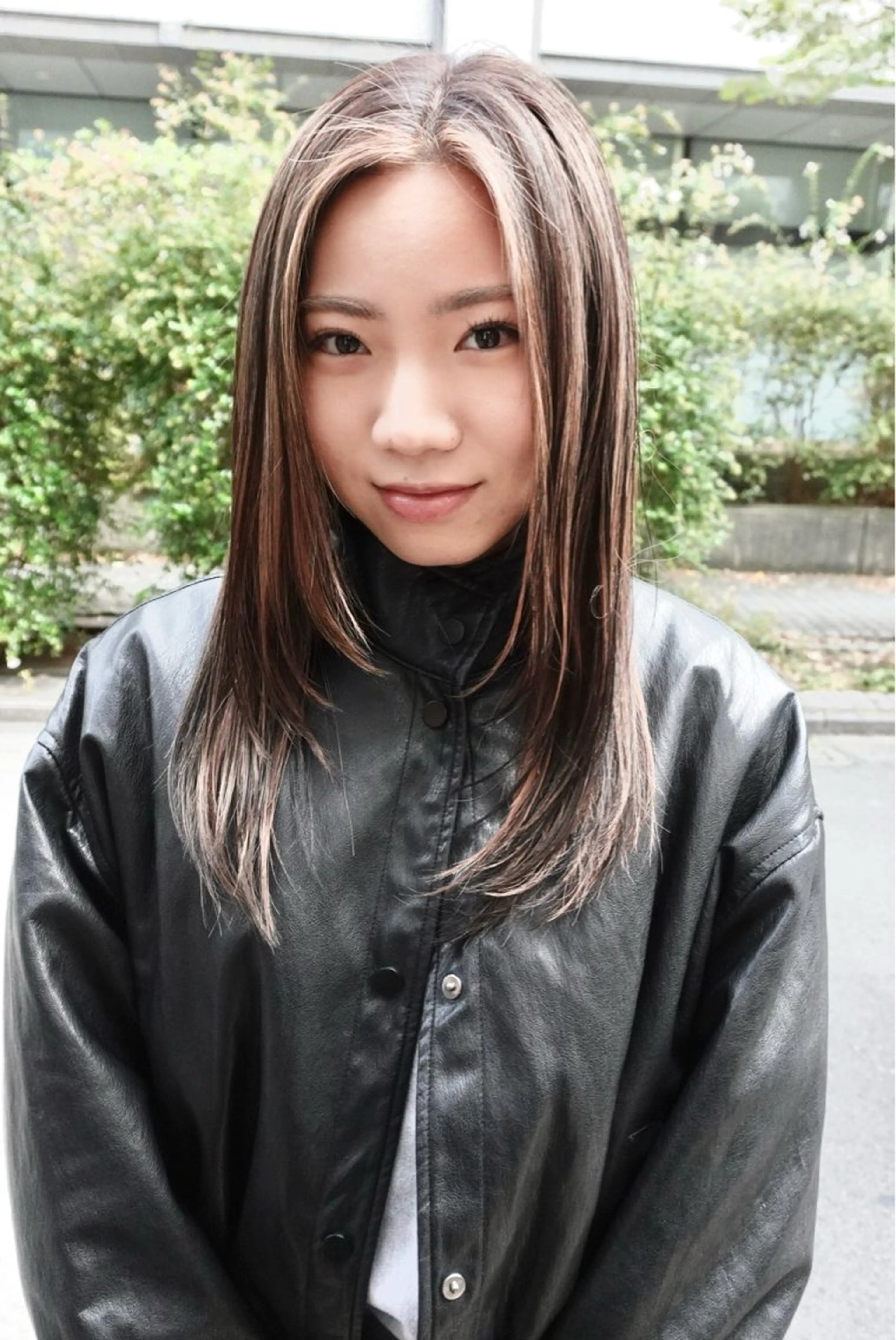 ミディアム カラー ヘアカラー ✨ブリーチ/顔周り レイヤー¦YUKA✨のヘアスタイル