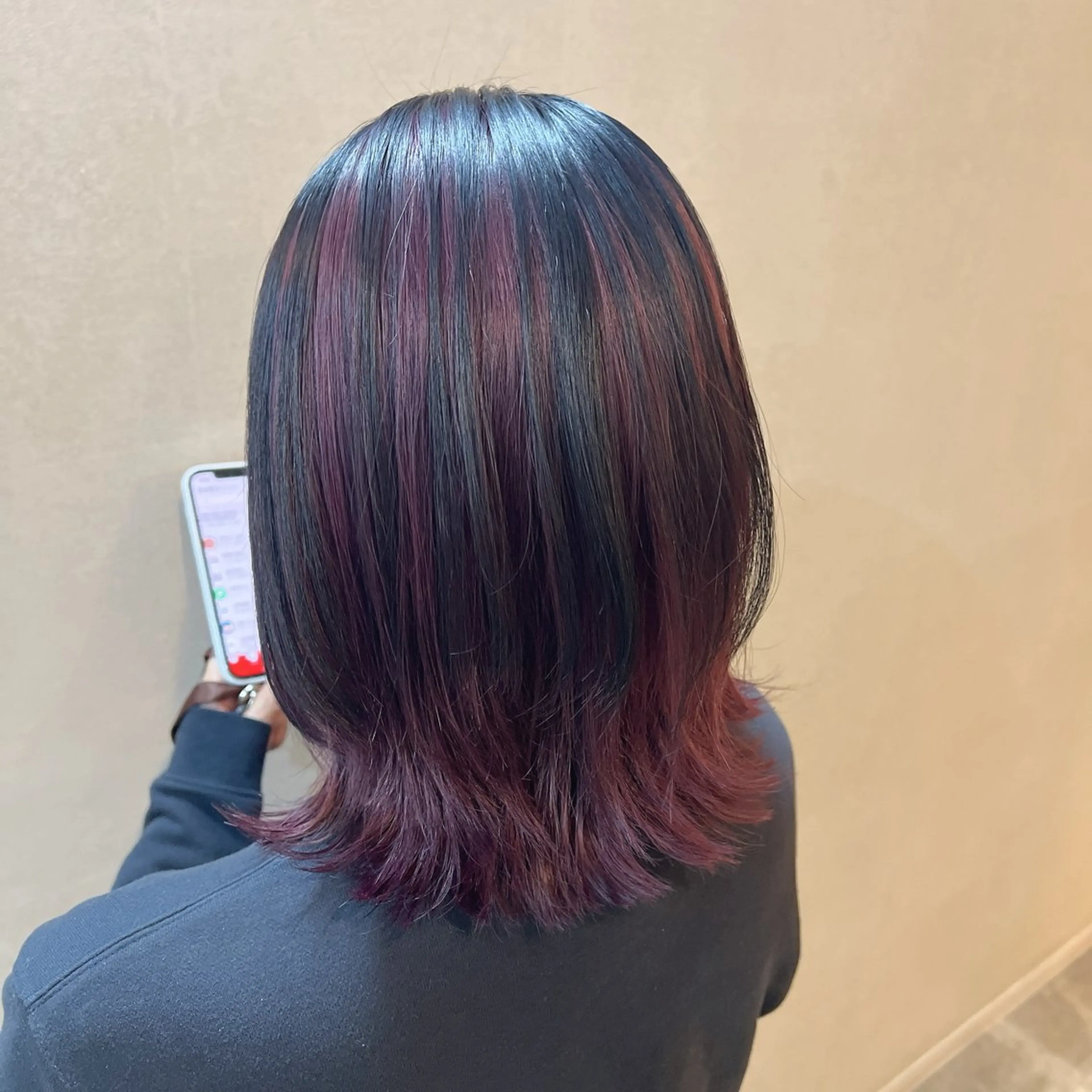 ミディアム カラー 黒髪 ラベンダーカラー ラベンダーピンク ピンクカラー レイヤーカット カット ヘアカラー ルシードスタイルオルガ所属・UEHARA MIONのヘアスタイル