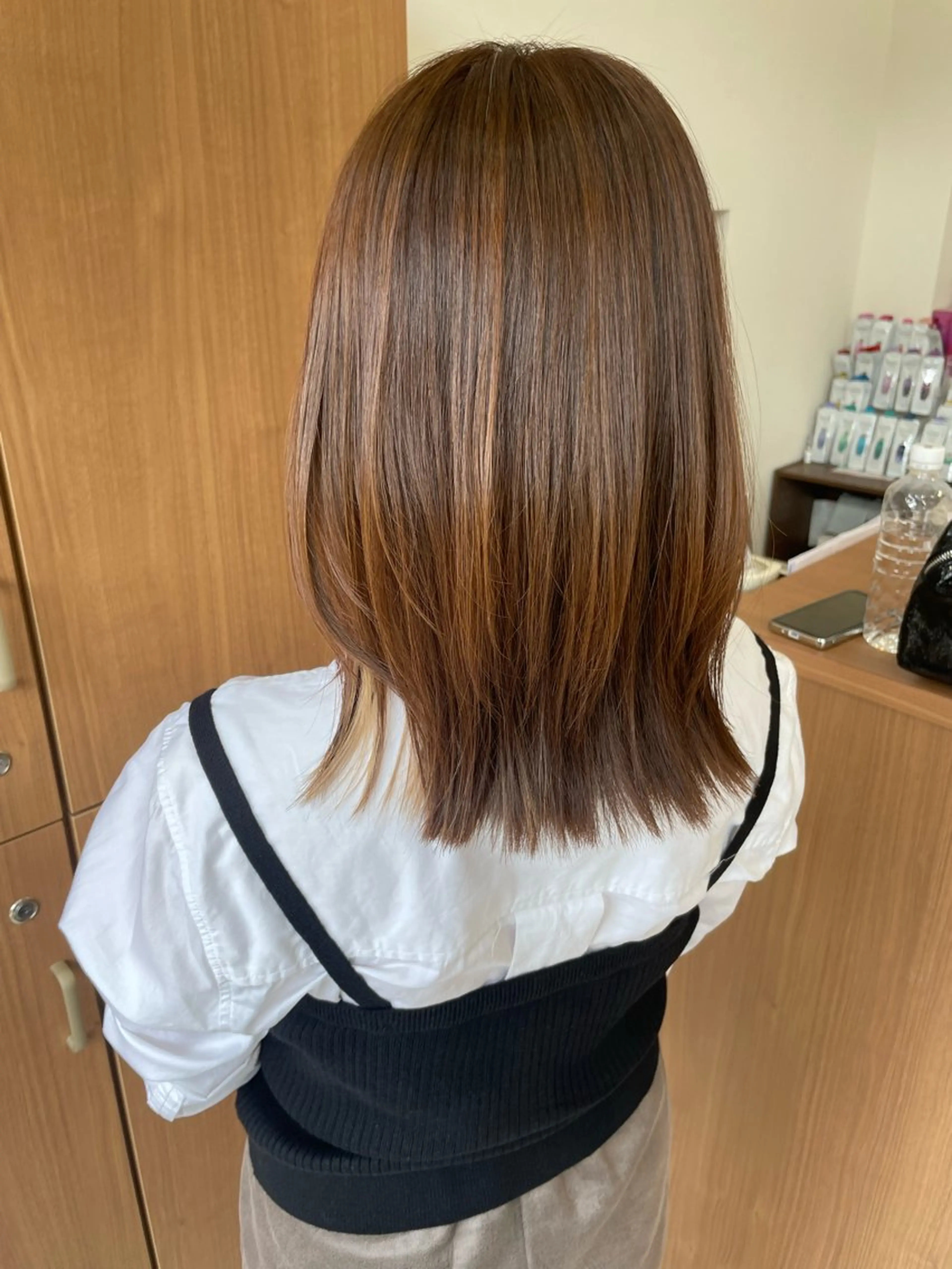 ミディアム カット ヘアカラー トリートメント 鈴木 梨瑚のヘアスタイル