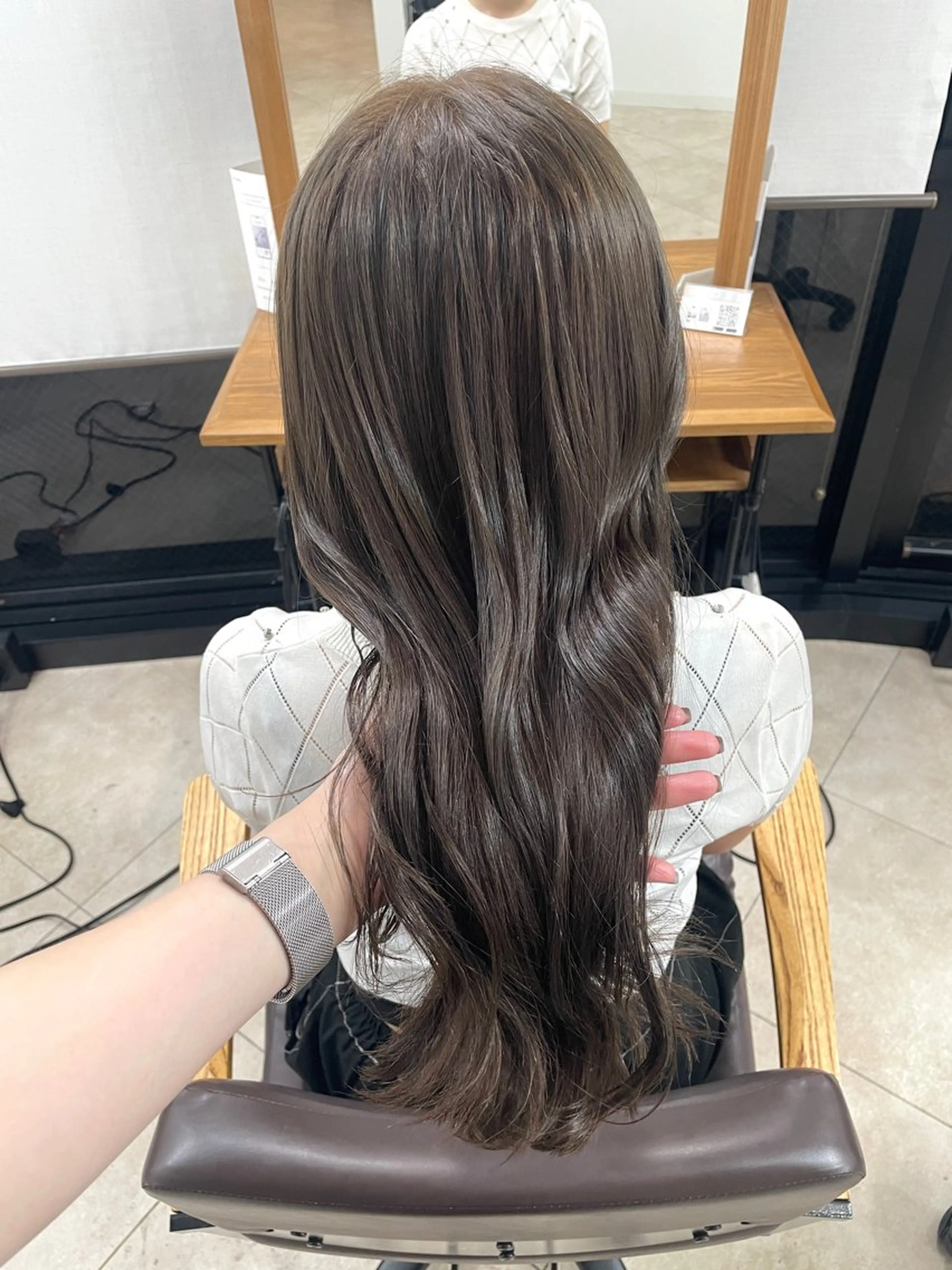 ロング カット ヘアカラー トリートメント コトネ🫧 韓国風レイヤーカットのヘアスタイル