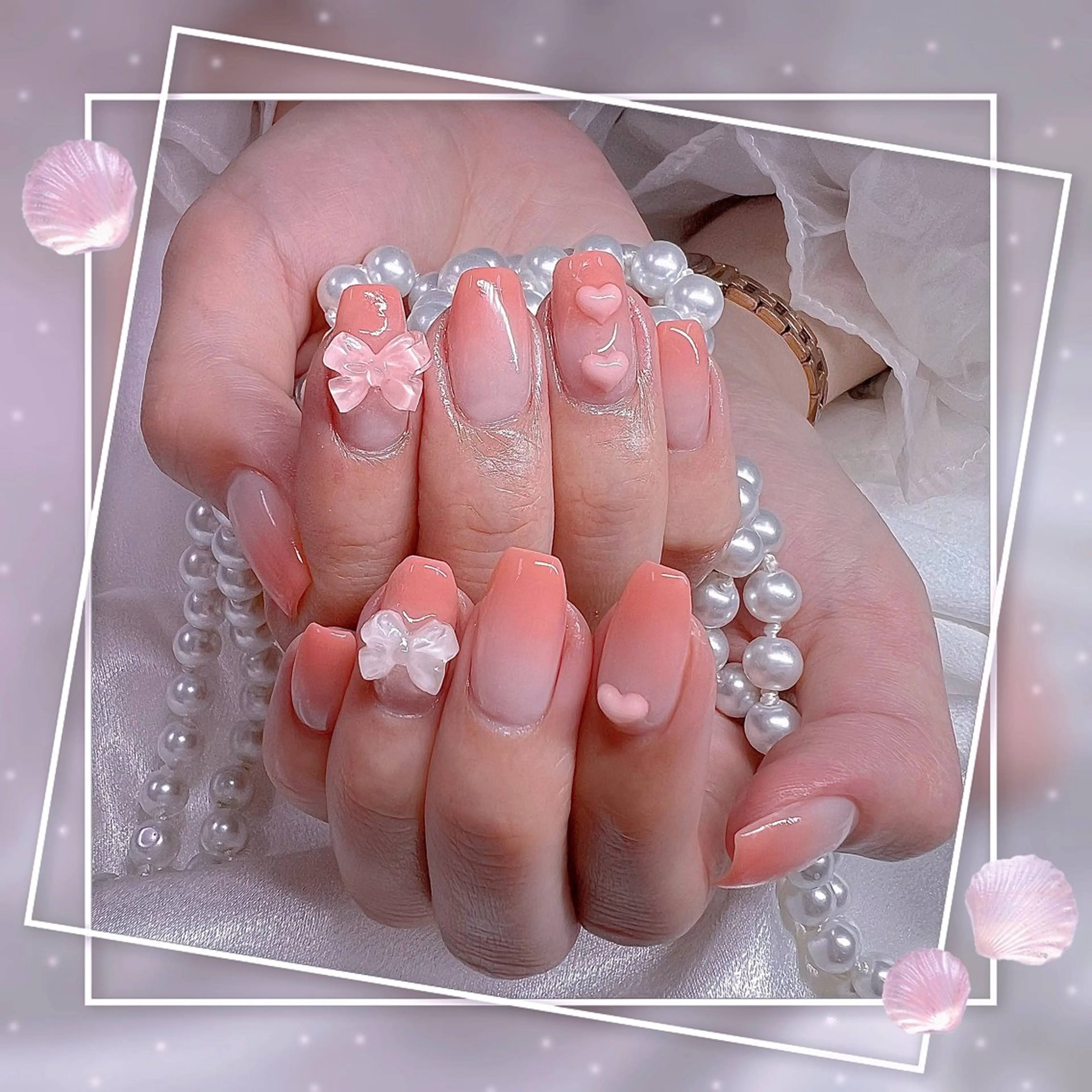 ネイル フレンチネイル グラデーション キラキラネイル 韓国ネイル マグネットネイル ハンドネイル Chill Nailsalonのネイルデザイン