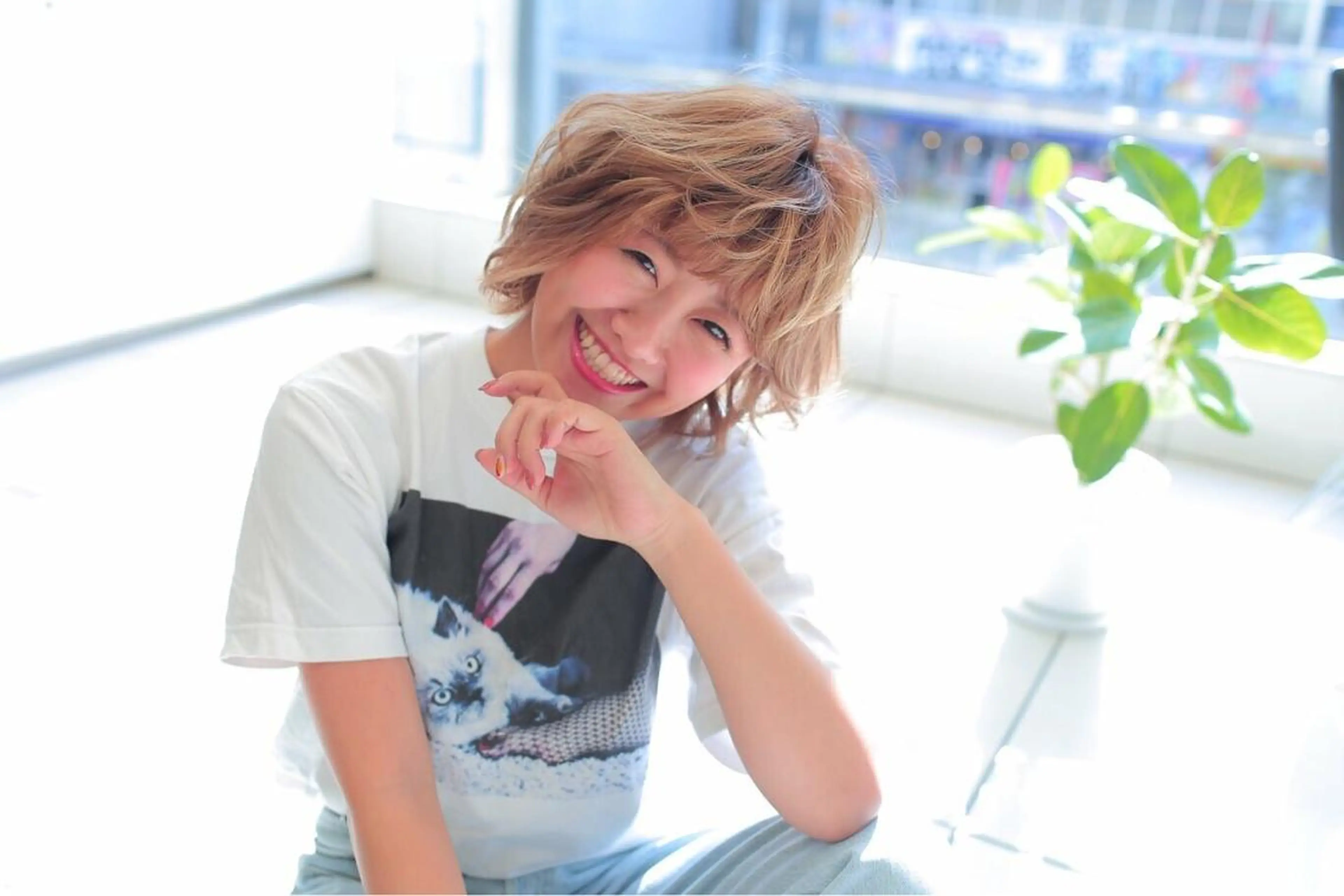 ヘアアレンジ レイヤーカット✖️ 柔らかベージュカラーのヘアスタイル