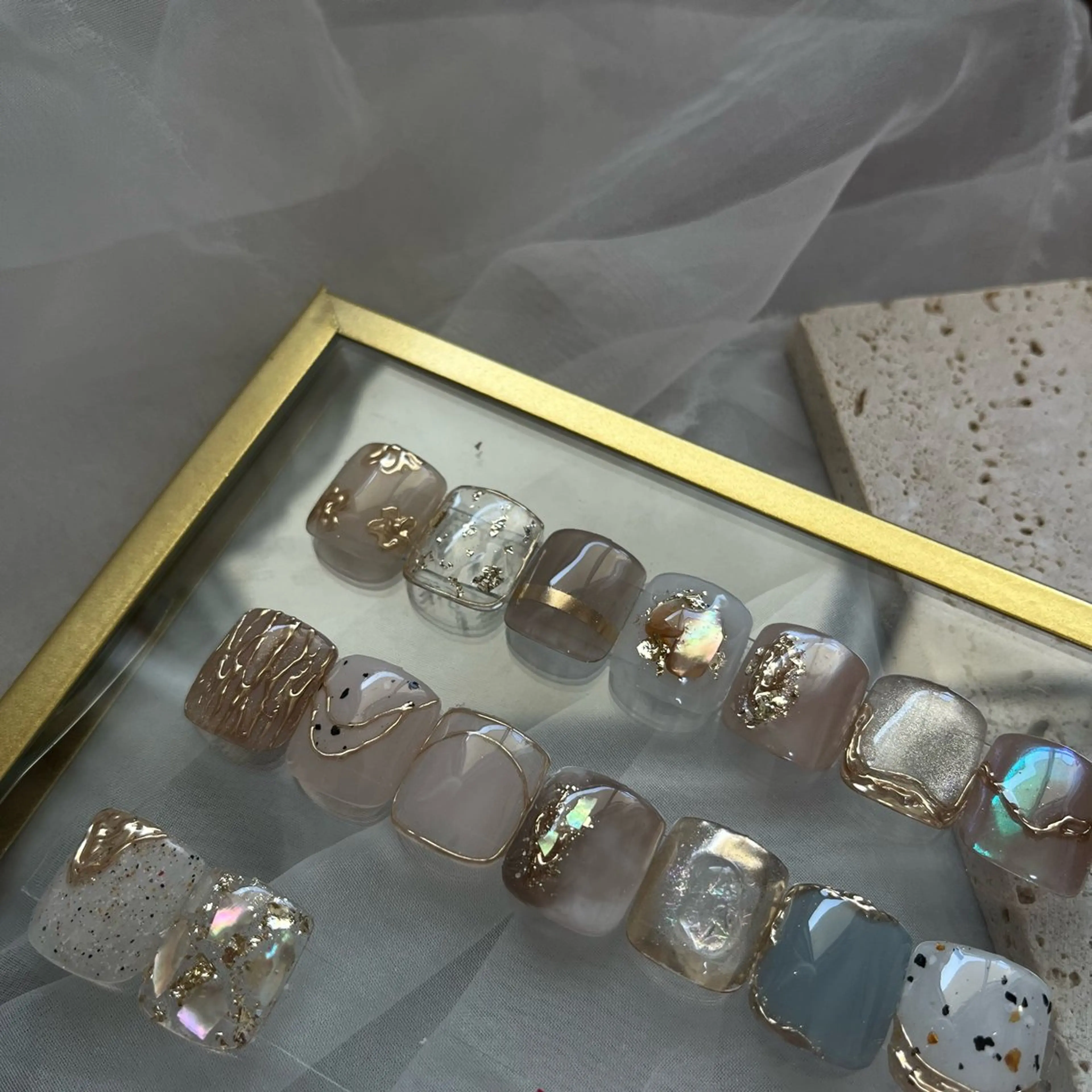 ネイル フットネイル atelier alle.のネイルデザイン