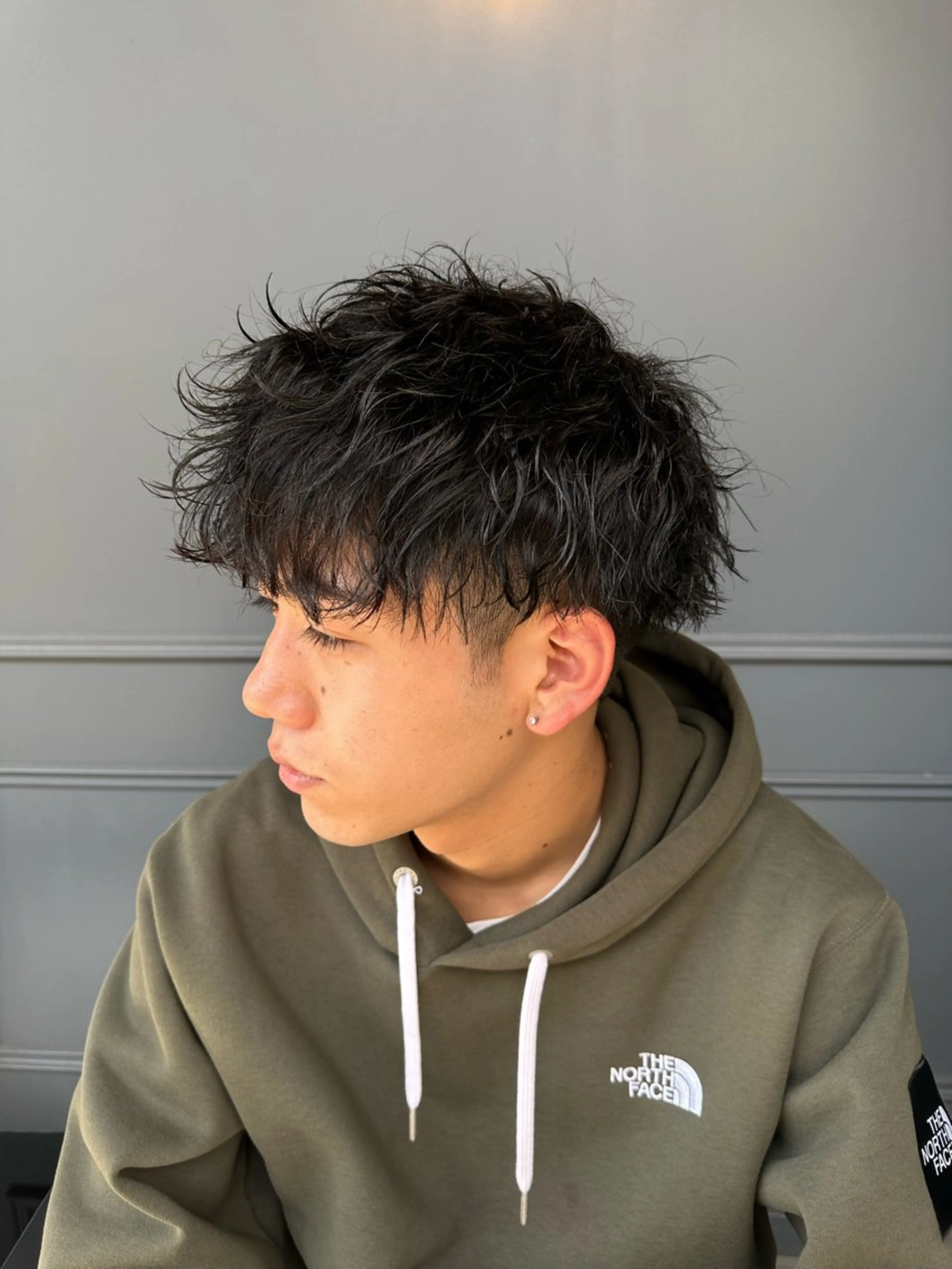 ショート カラー パーマ メンズ マッシュ メンズパーマ 波巻きパーマ カット パーマ 平内 賢人のヘアスタイル