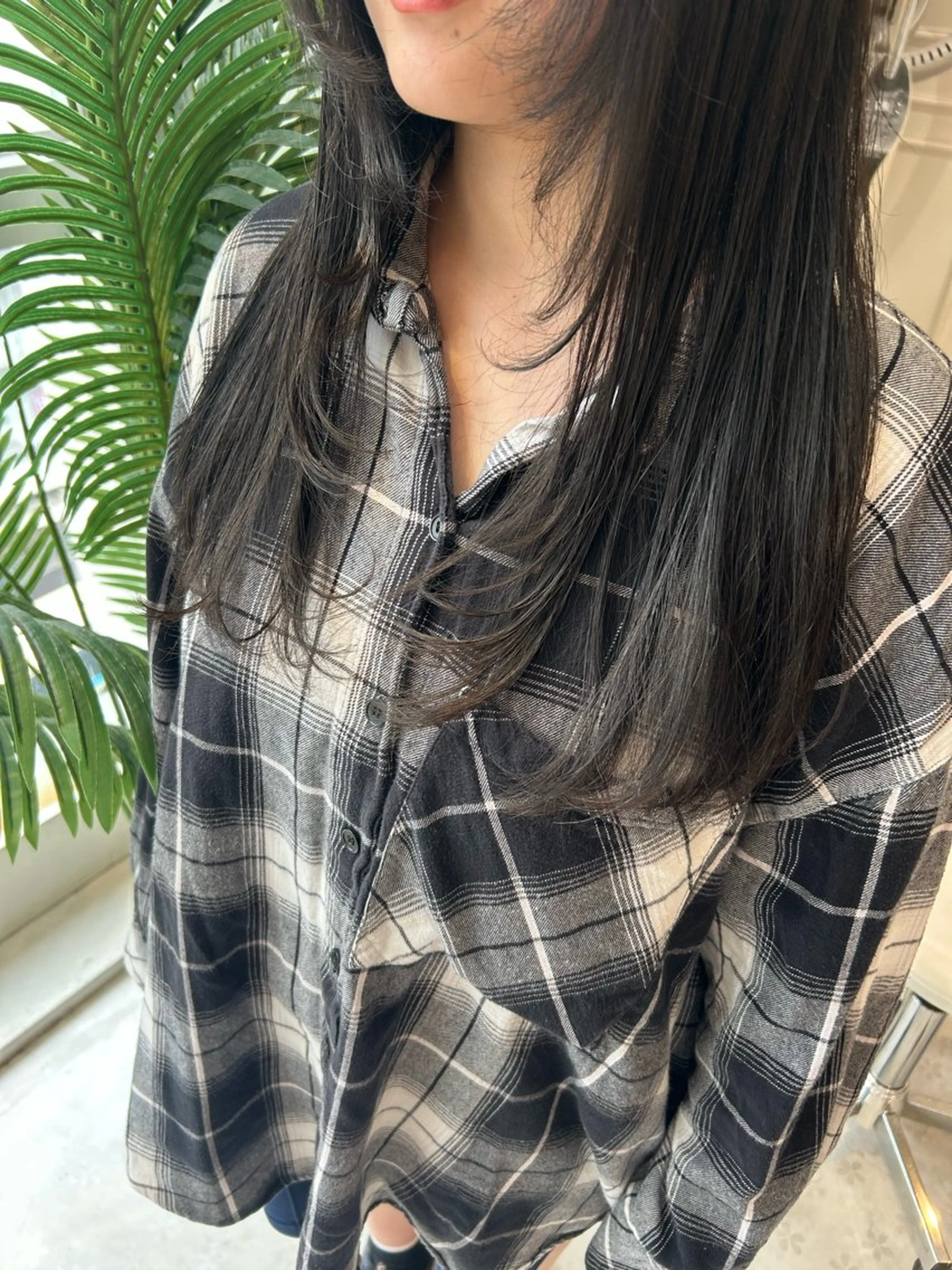 ロング Via 京都烏丸所属・RINA/ハイトーン /レイヤー/髪質改善のヘアスタイル