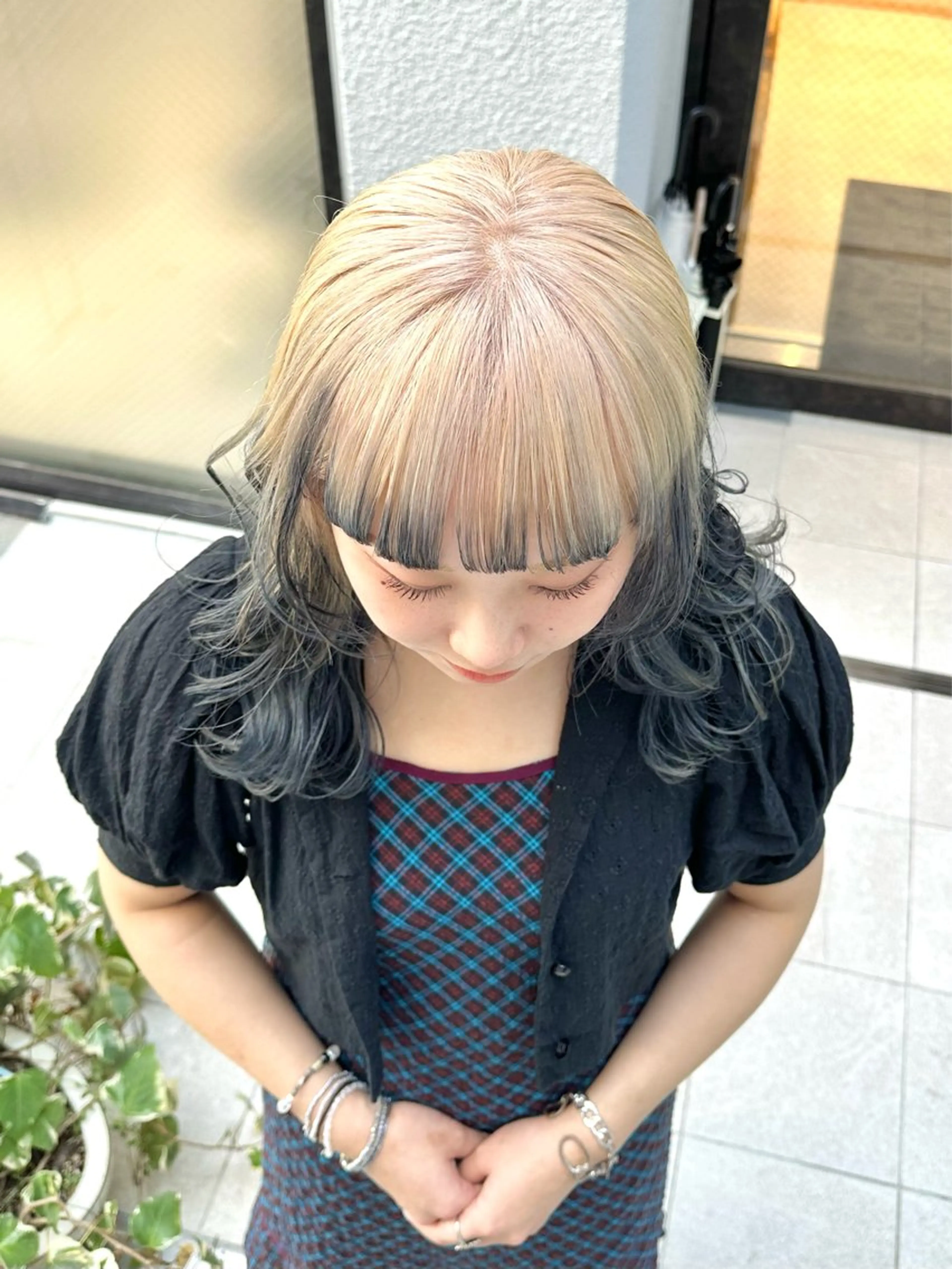 セミロング カラー ササキカズマ〻透明感 〻色落ち〻赤み消しのヘアスタイル