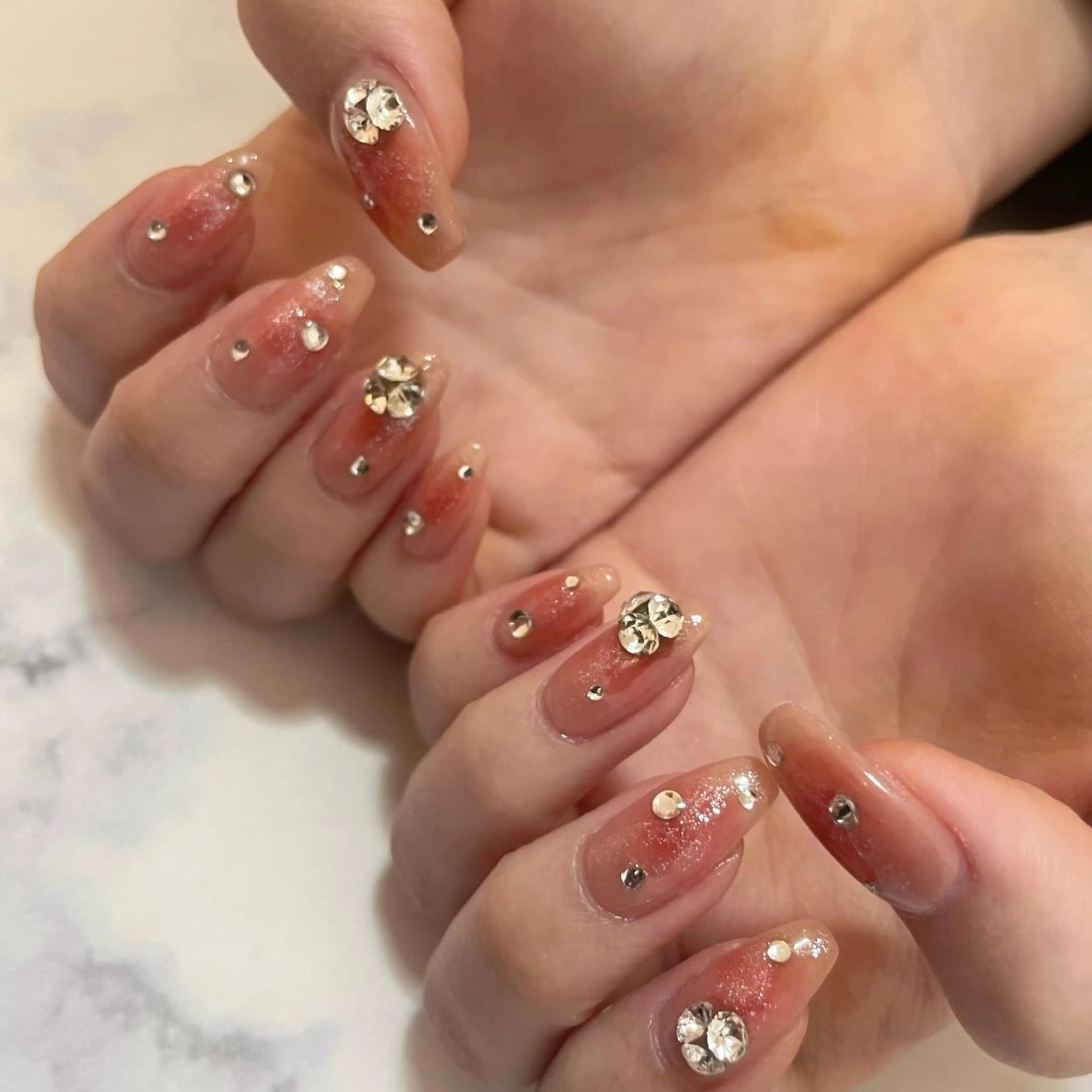 カラー パーマ メンズ キッズ ネイル マツエク・マツパ チークネイル Classy: Mizukiのネイルデザイン