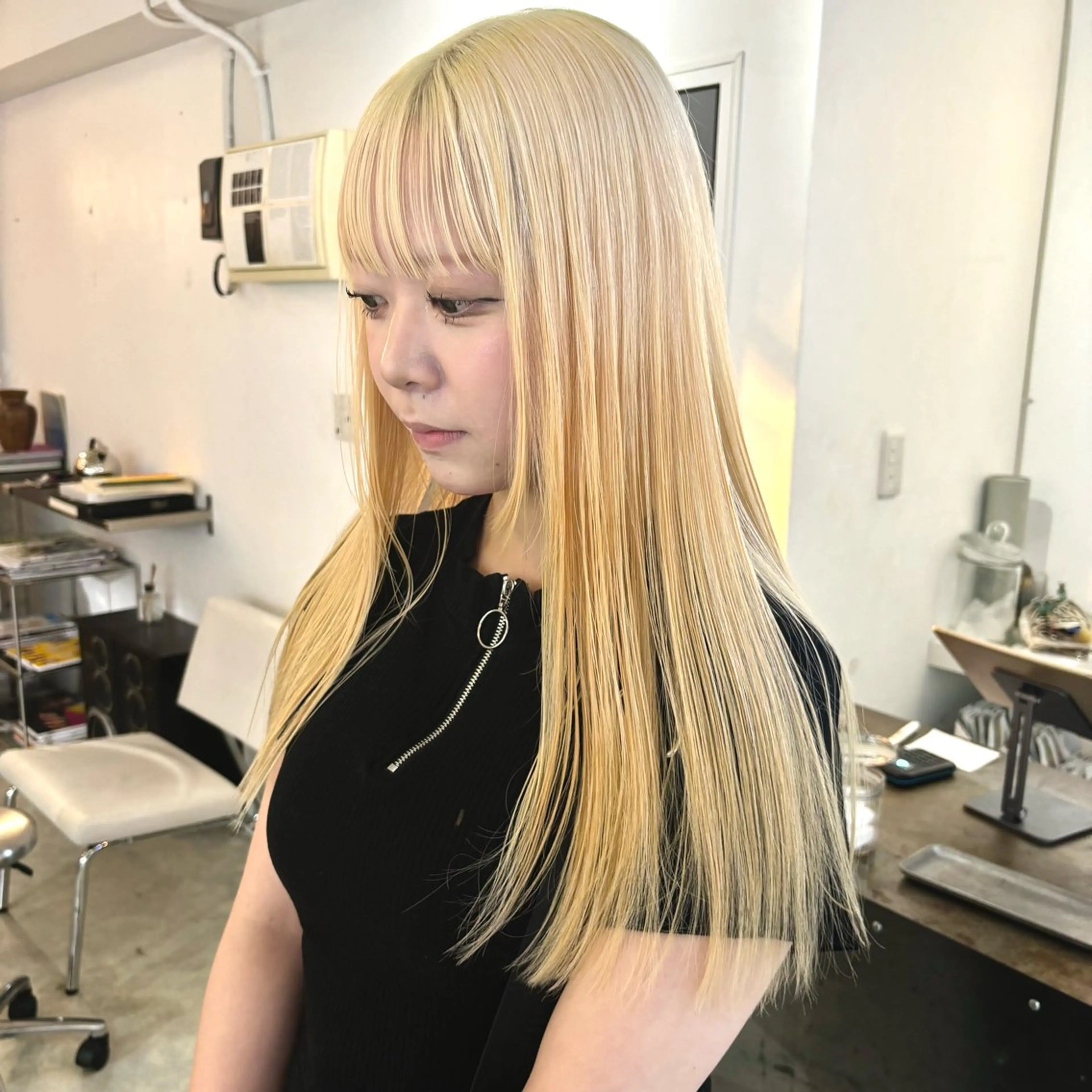 ロング カラー ヘアカラー トリートメント Rena✴︎トレンド ×スタンダードMIXのヘアスタイル