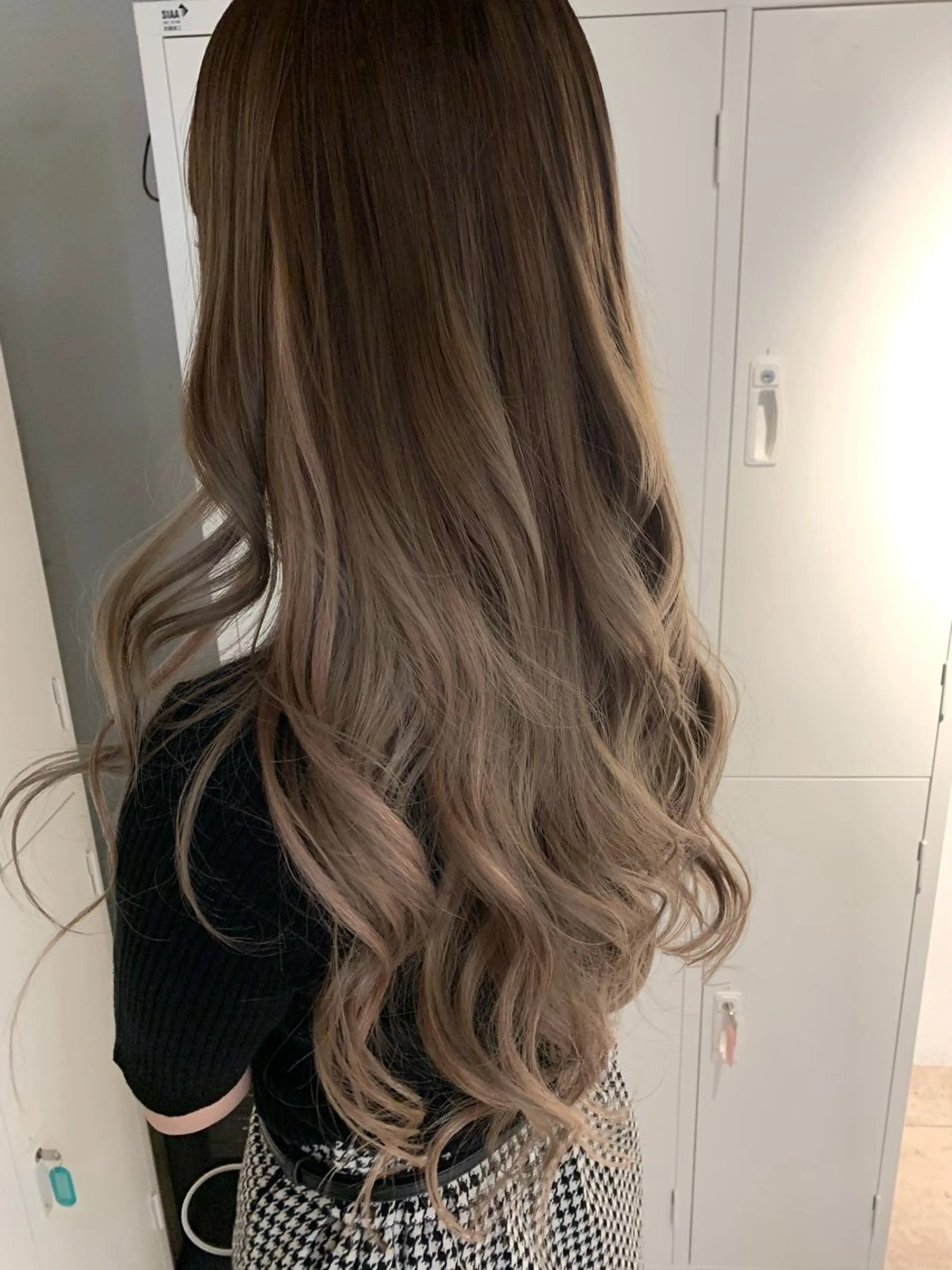 ロング プルエクステ エクステ ✨ハイトーン✨艶髪 ✨髪質改善✨和田のヘアスタイル