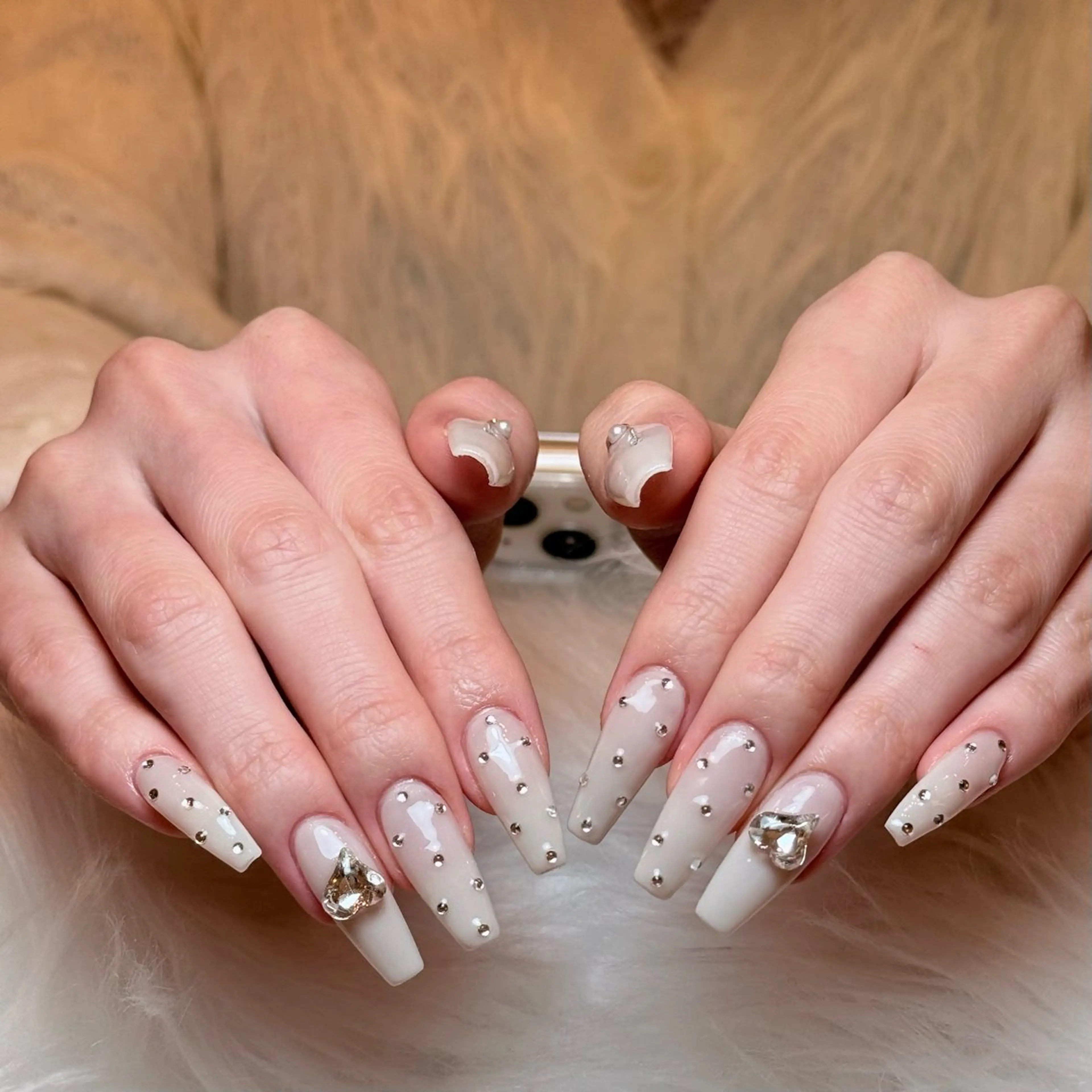 ネイル チークネイル ドット フレンチネイル グラデーション ハート ハンドネイル ハンドケア Nihonthy Nail 新宿のネイルデザイン