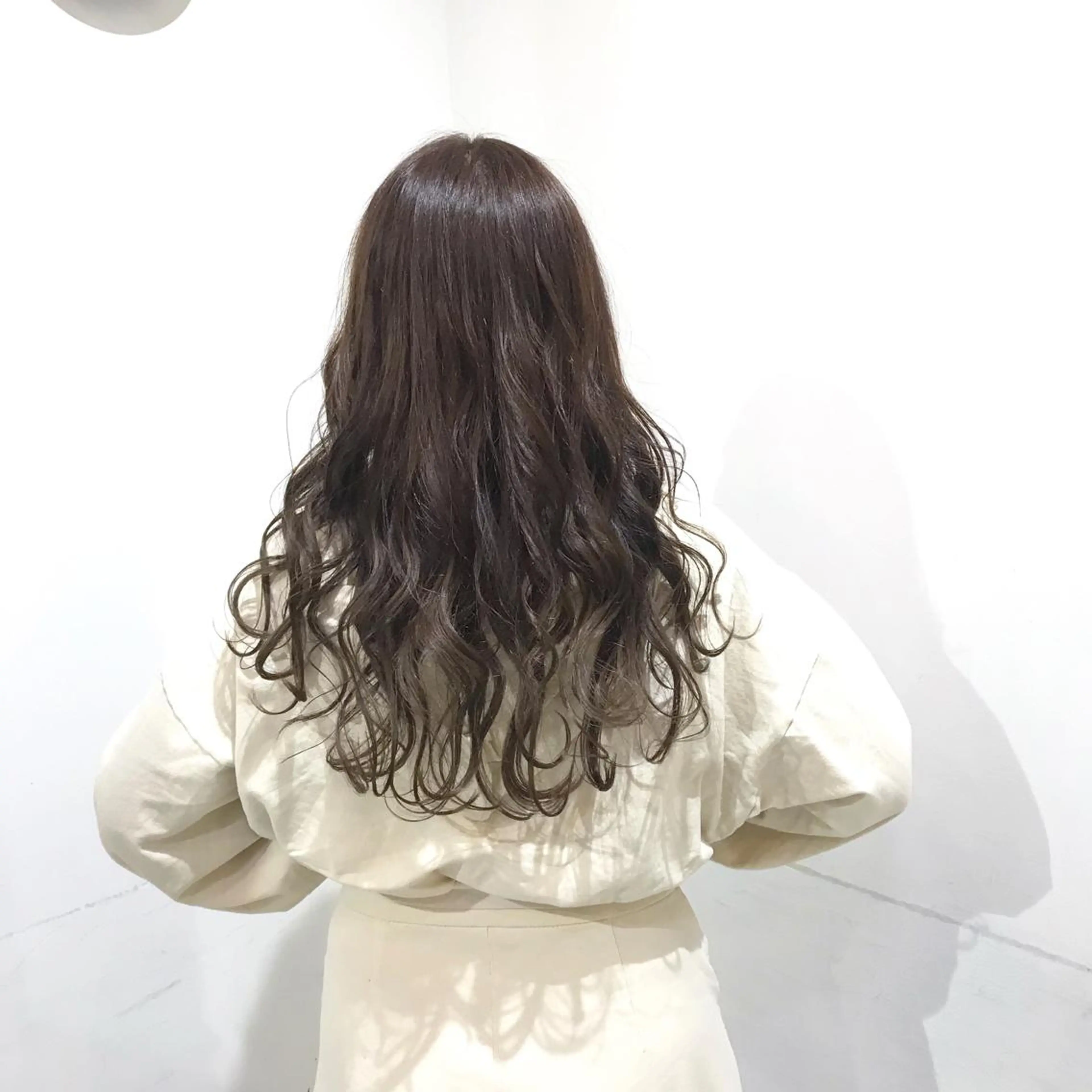 ロング カラー グラデーションカラー Unami MIHA☘️*゜のヘアスタイル