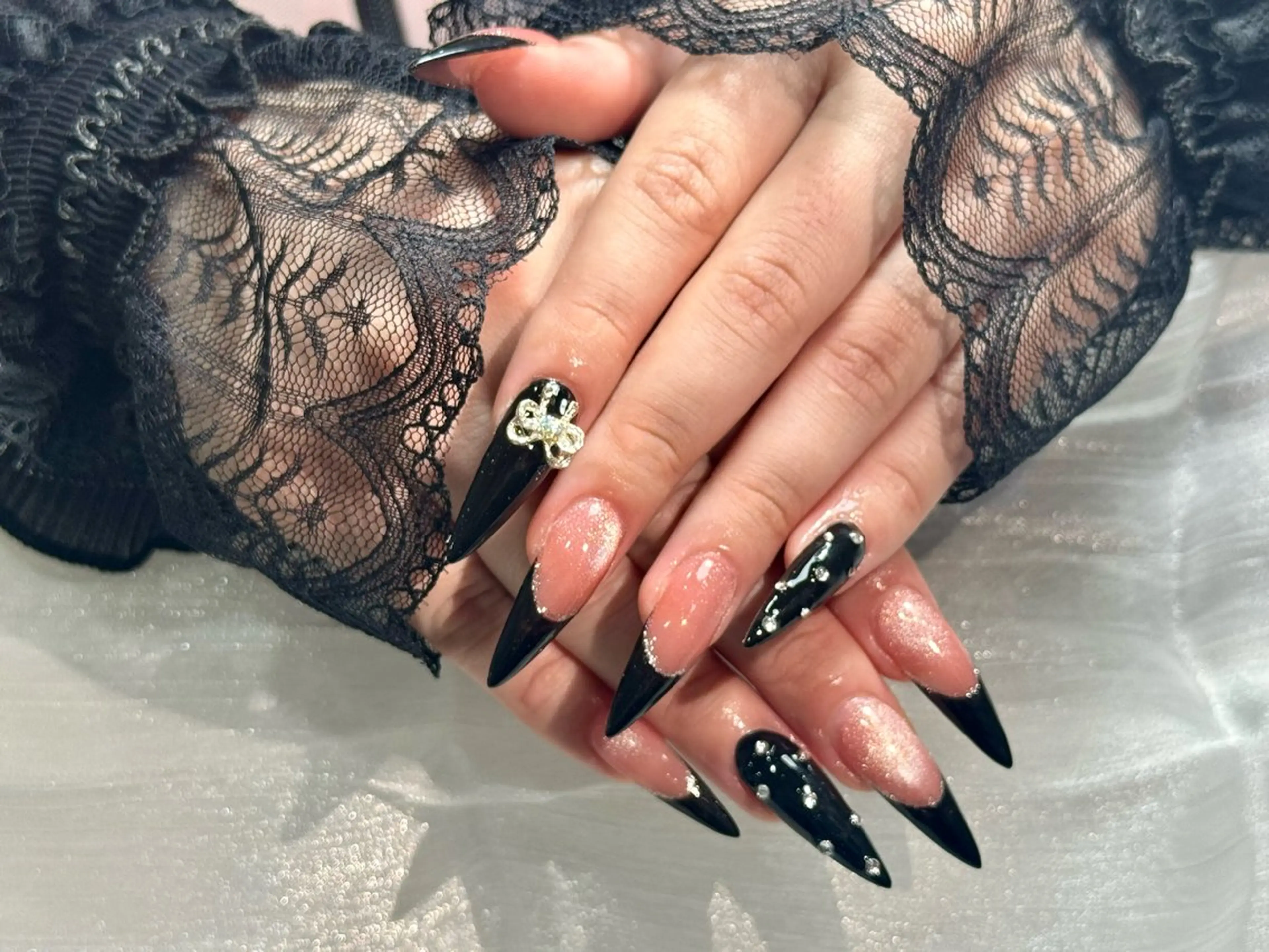 ロング ティキ Pono Nailsのネイルデザイン