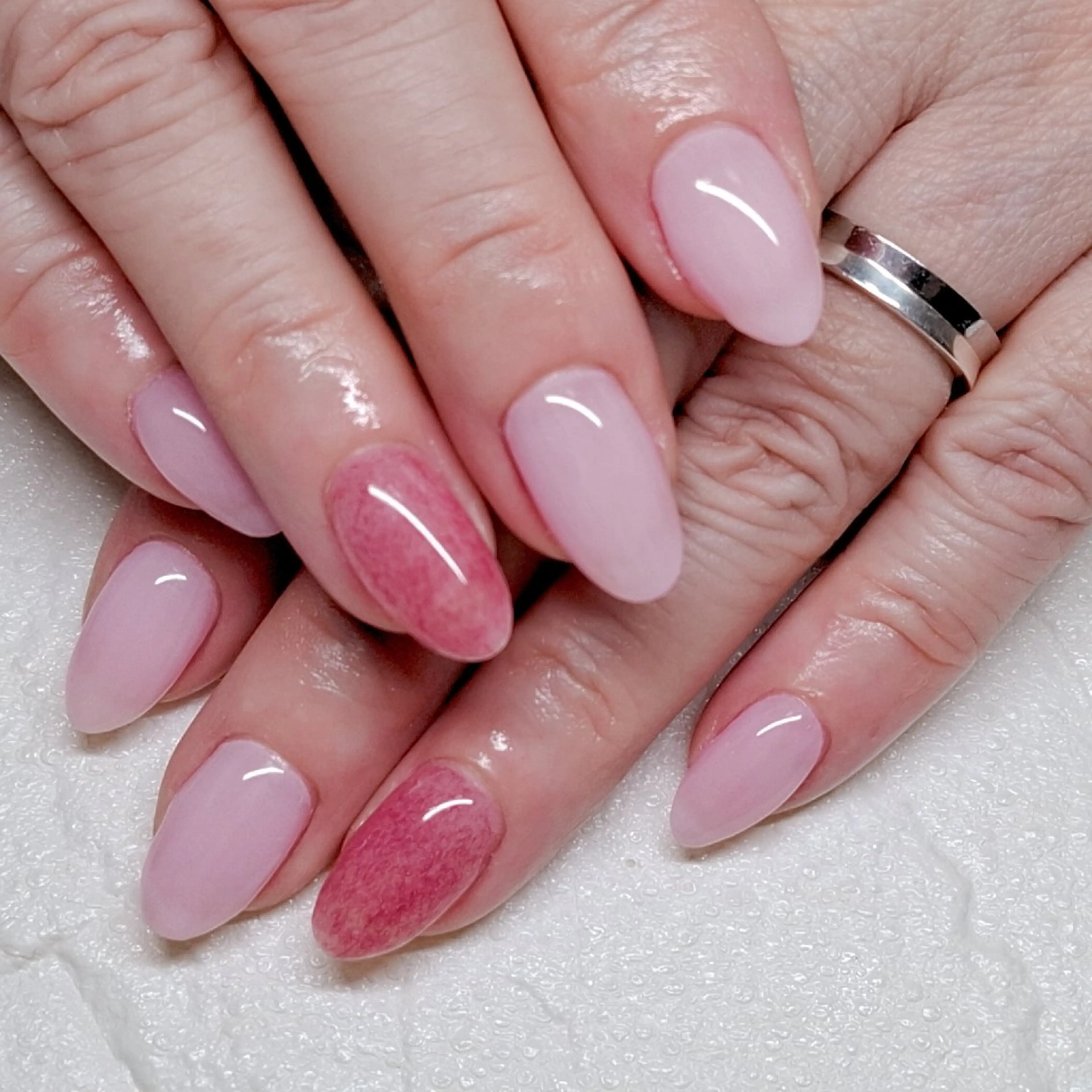 ネイル ネイルサロン極美堂　 秦野店のネイルデザイン